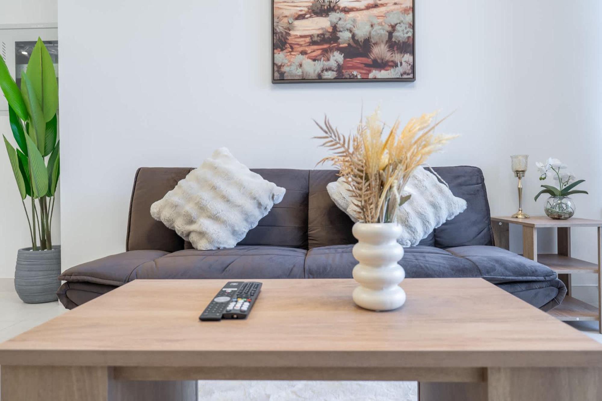 Apartment Stylish 1-bedroom Retreat In Amal Tower Sports Dubai