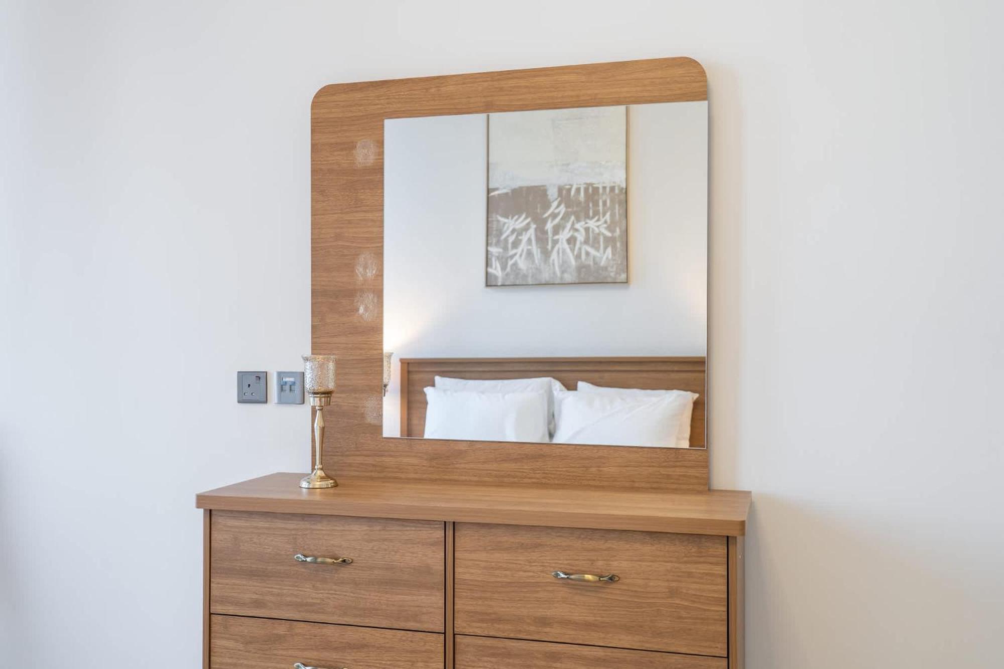 Stylish 1-bedroom Retreat In Amal Tower Sports Apartment Dubai