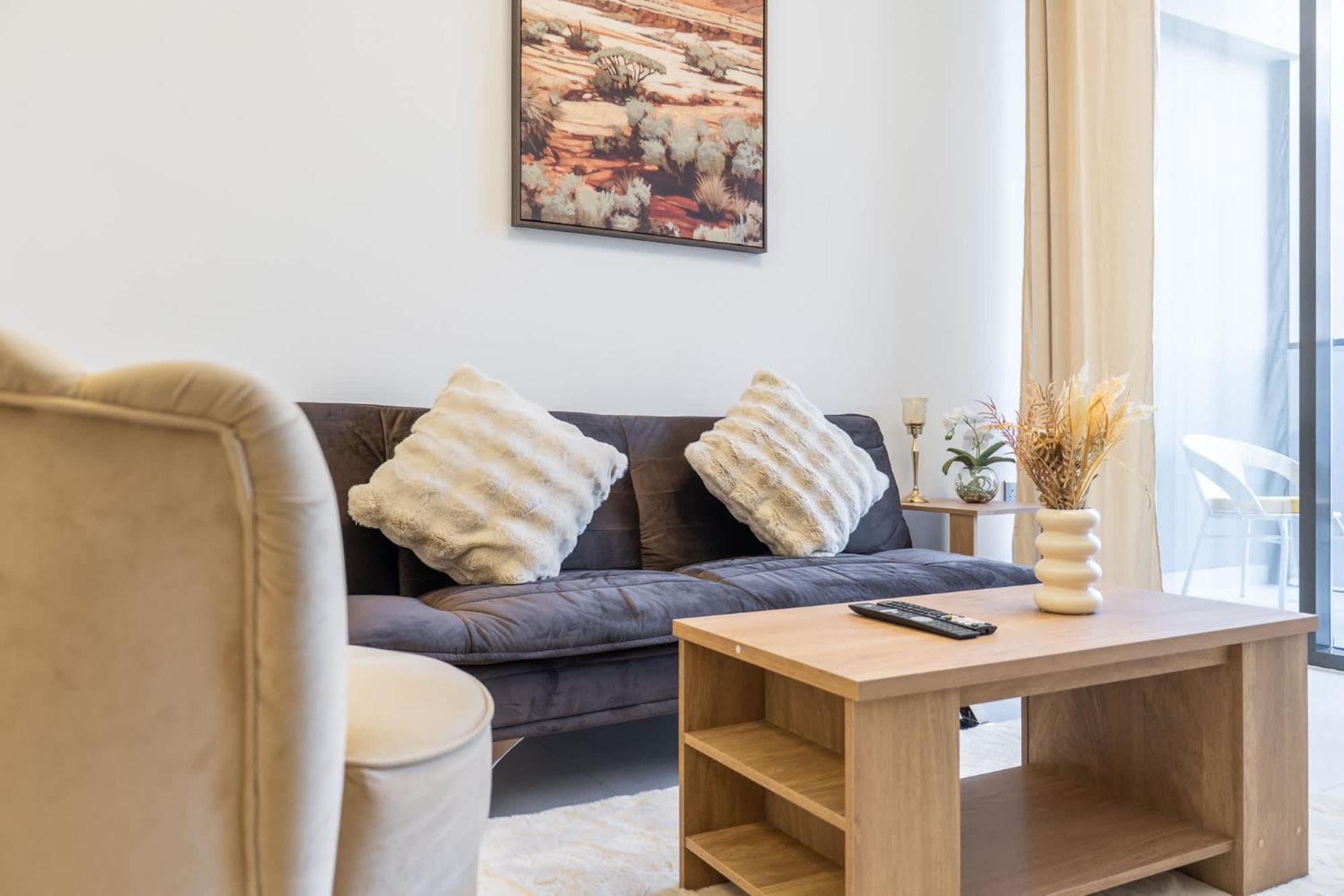 Apartment Stylish 1-bedroom Retreat In Amal Tower Sports