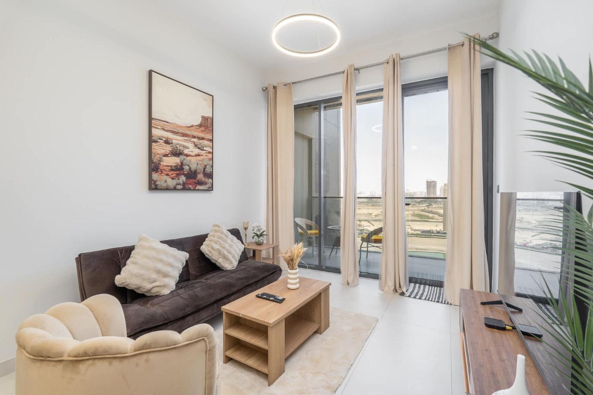 Apartment Stylish 1-bedroom Retreat In Amal Tower Sports