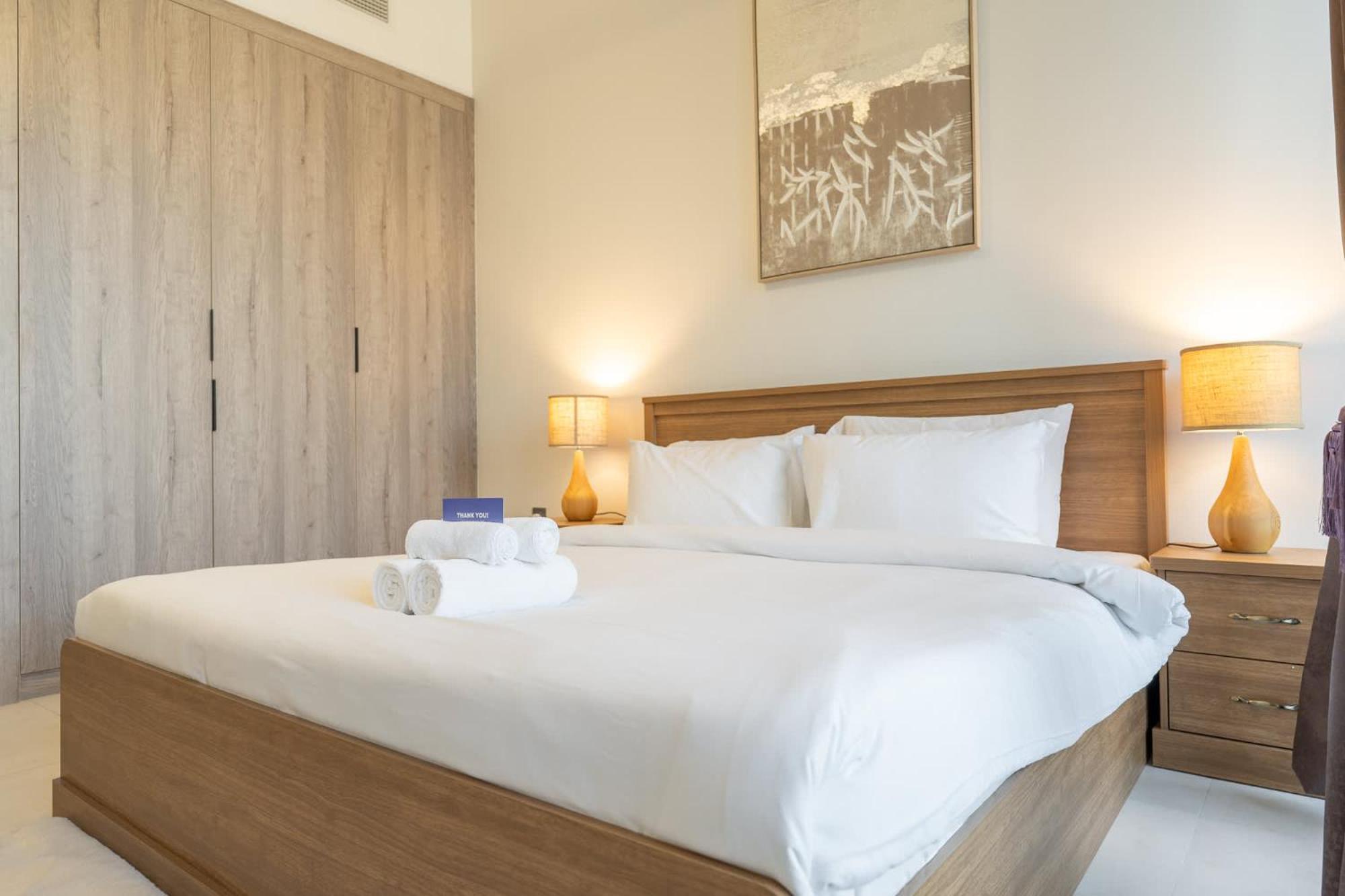 Stylish 1-bedroom Retreat In Amal Tower Sports Apartment Dubai