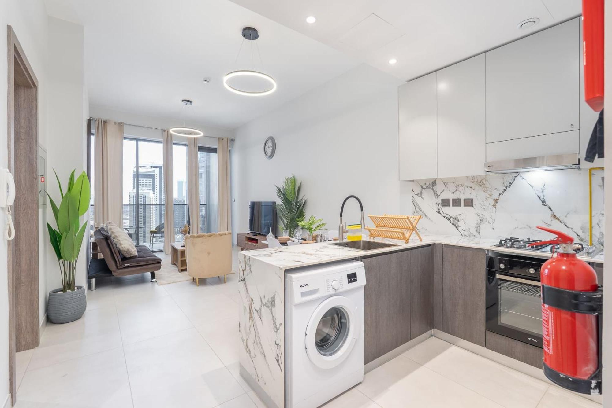 Stylish 1-bedroom Retreat In Amal Tower Sports Apartment Dubai