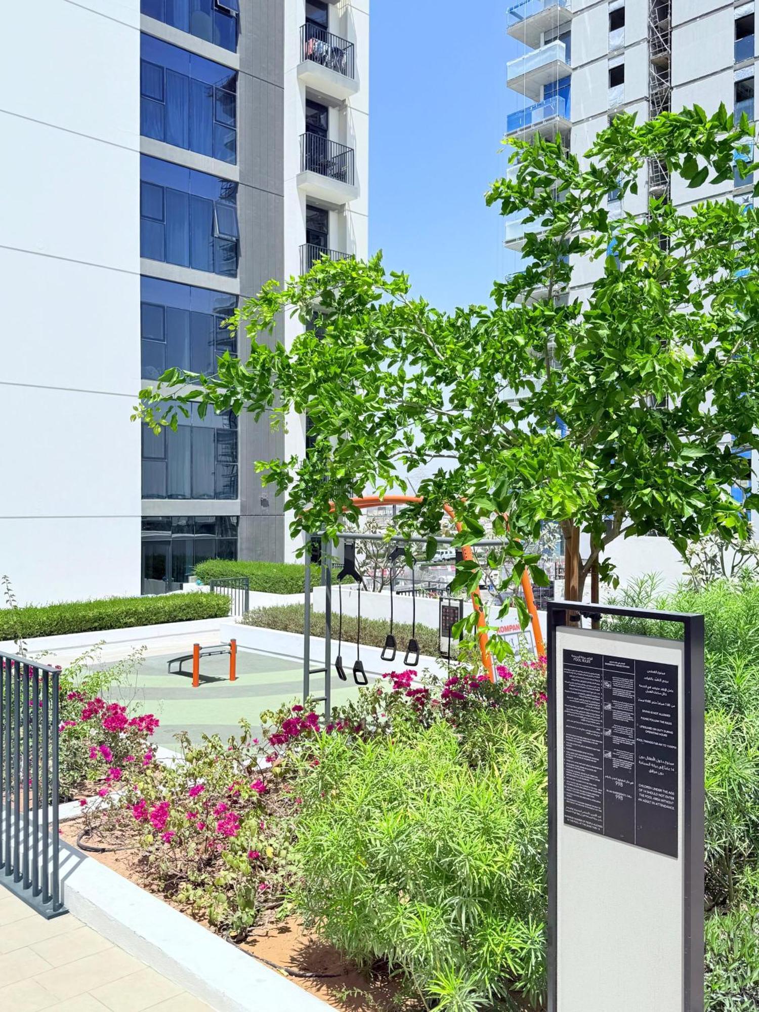 Brand New Golf View - Luxe Nest At Hills One Bedroom Apartment Dubai
