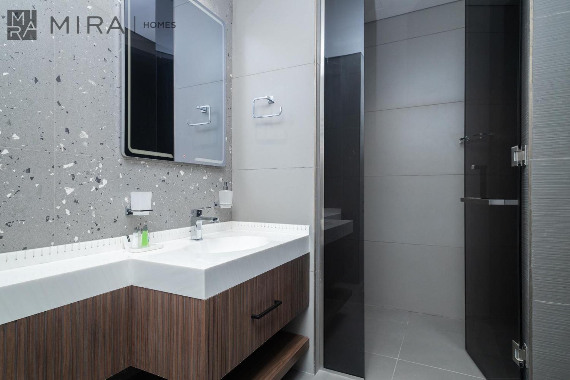 Mira Homes - Newly And Modern 1 Bedroom With View In Jlt * Dubai