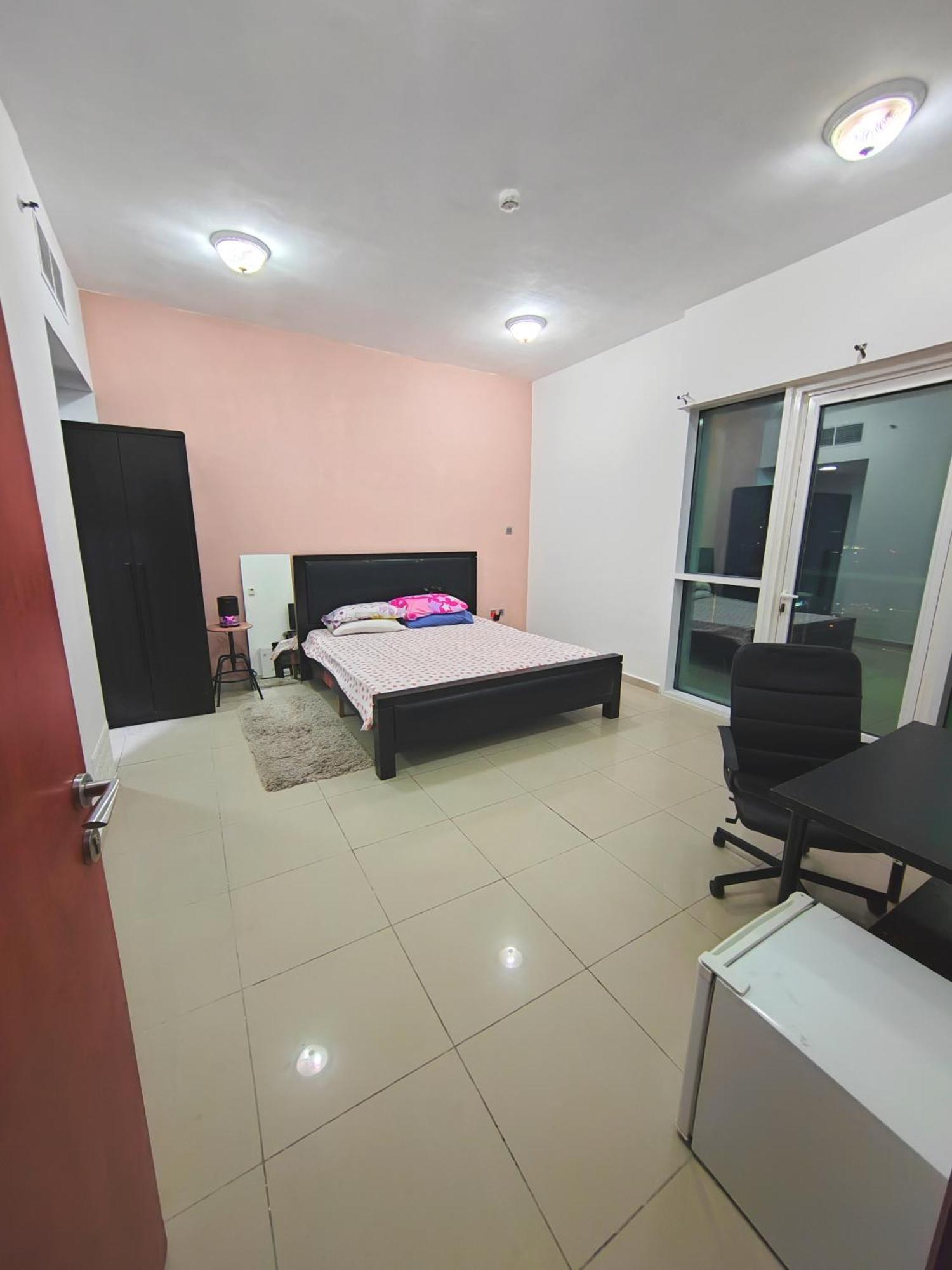 Homestay Private Master Marina Next To Marriott Dubai