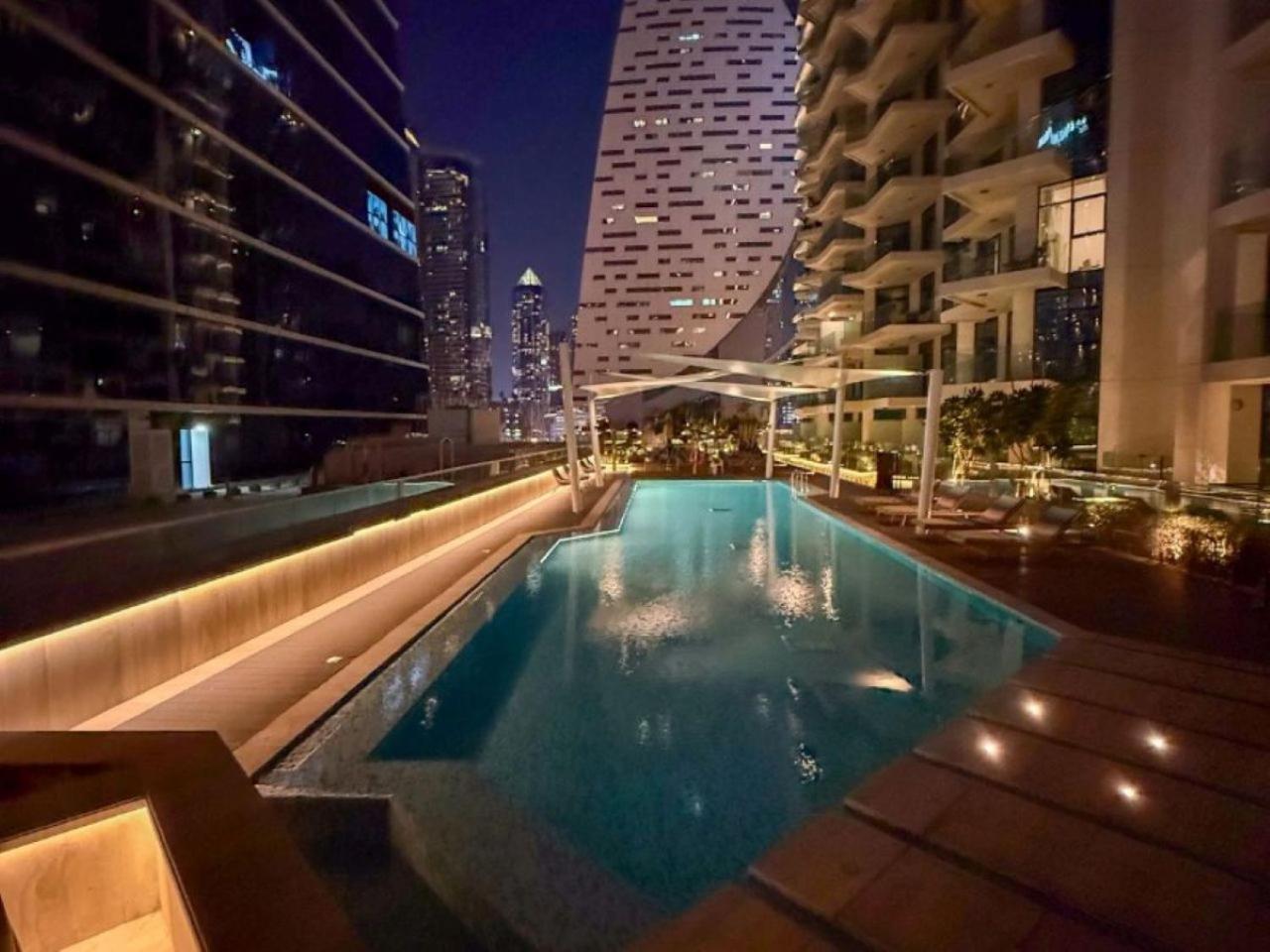 Fresh Luxury 2br With Amazing View Dubai