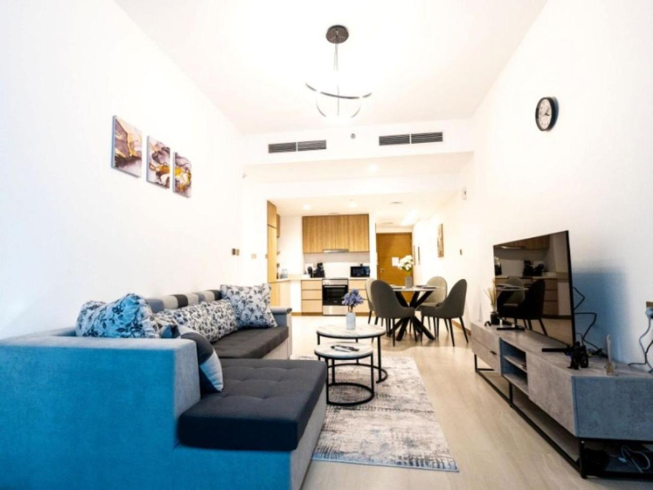 Fresh Luxury 2br With Amazing View * Dubai