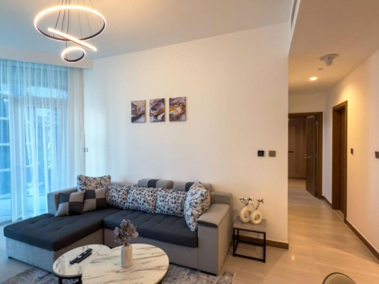 Fresh Luxury 2br With Amazing View Dubai
