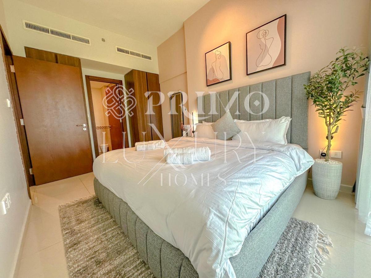 Premium 2-bedroom Living In Reva Residences, Apartment Dubai