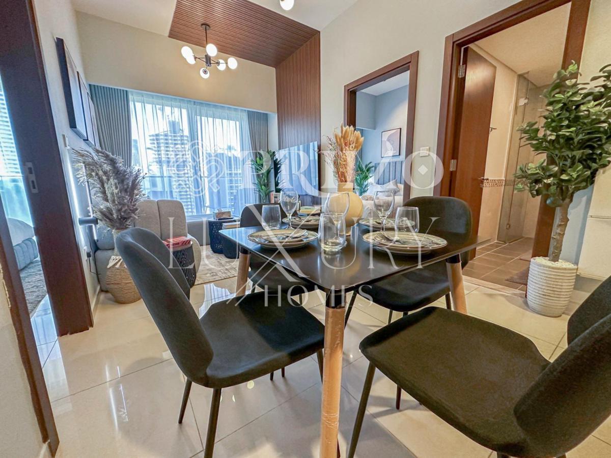 Premium 2-bedroom Living In Reva Residences,