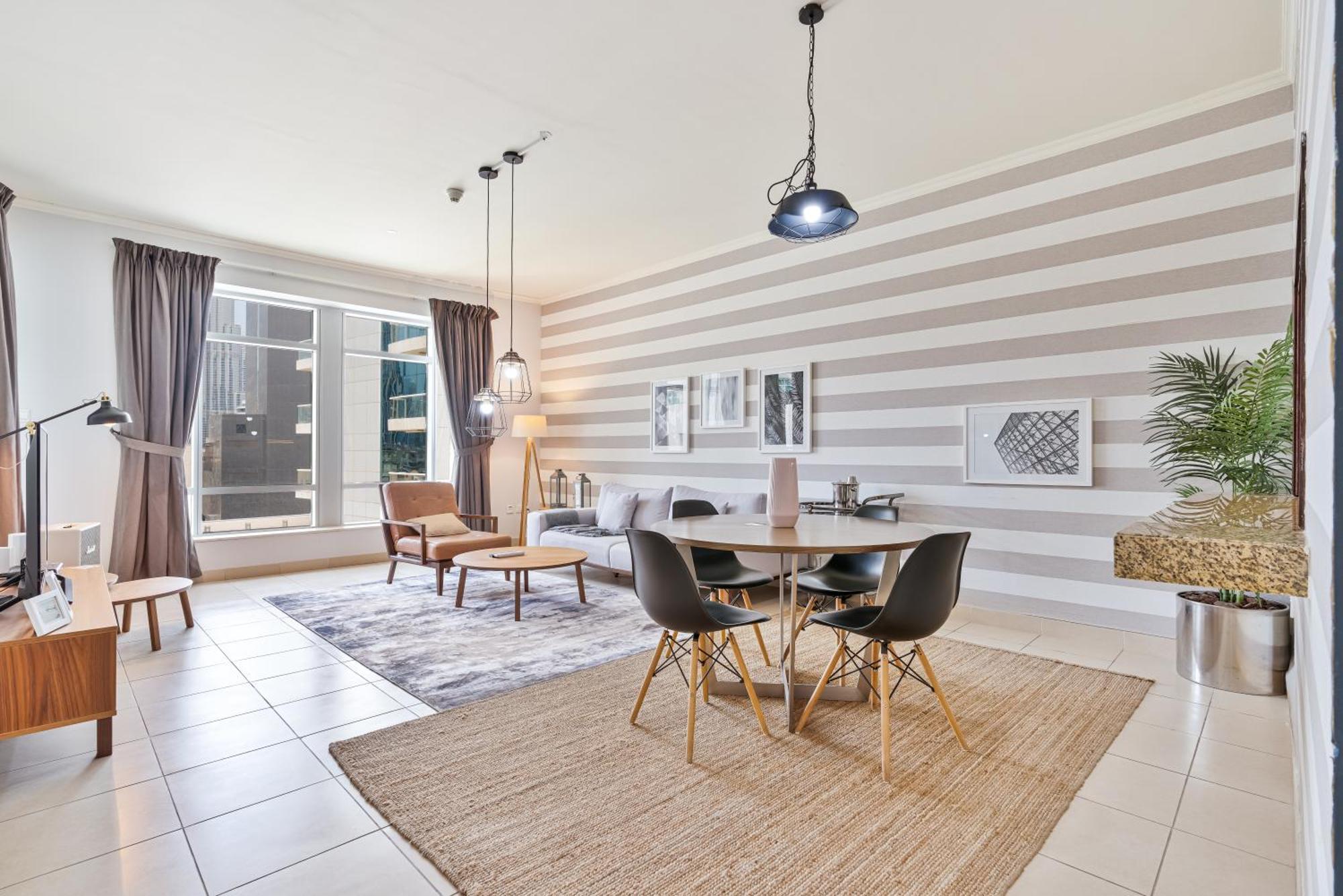 Vibrant 1br With Burj Khalifa View Dubai
