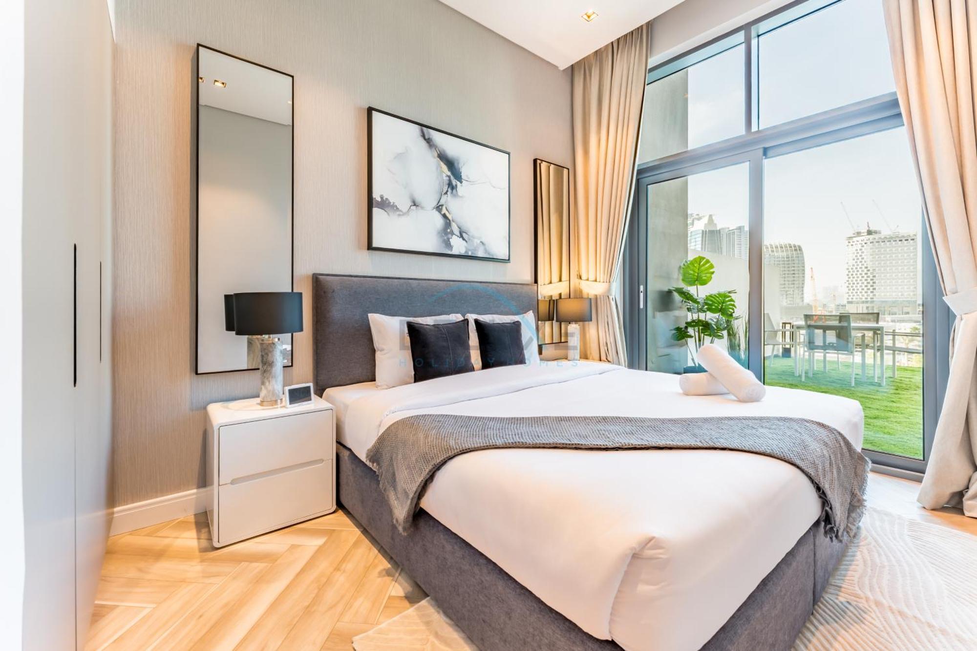 1br With Terrace Overlooking Water Canal And Burj Khalifa, Minutes From Attractions, 15 Northside Tower 2, Business Bay By Deluxe Homes * Dubai