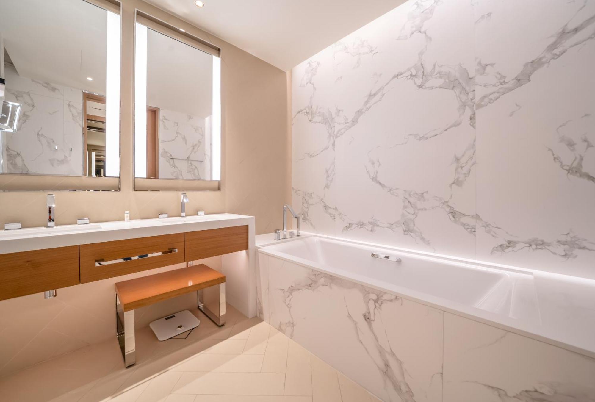 Newarabian 3 Bedroom Address Opera Downtown Apartment Dubai