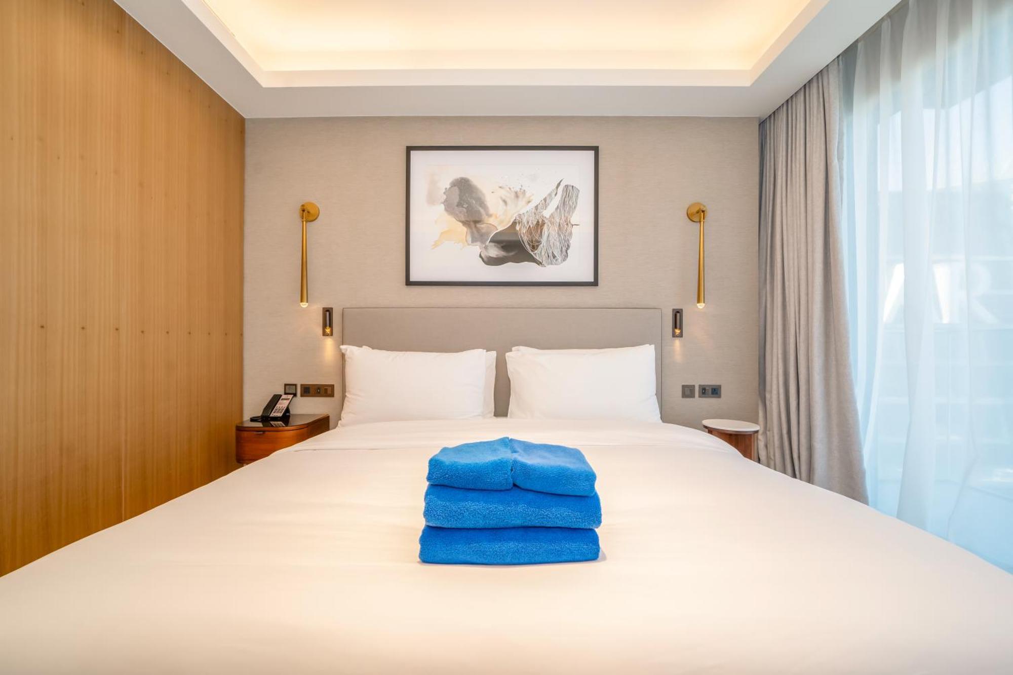Newarabian 3 Bedroom Address Opera Downtown Dubai