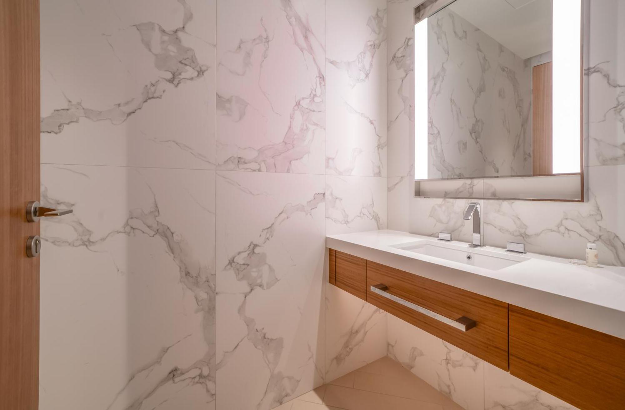 Newarabian 3 Bedroom Address Opera Downtown