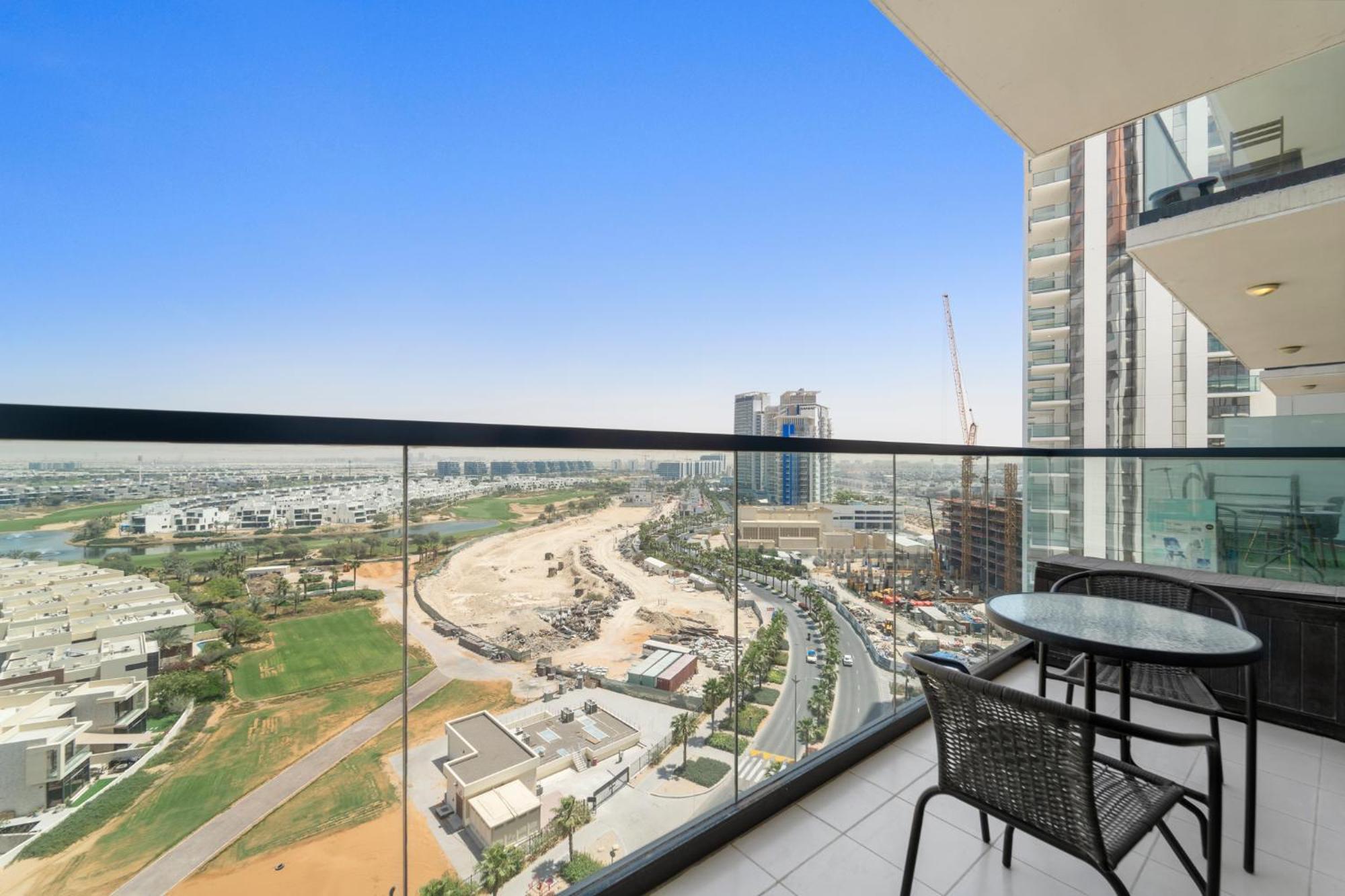 Modern 1br At Golf A In Damac Hills Near Golf *