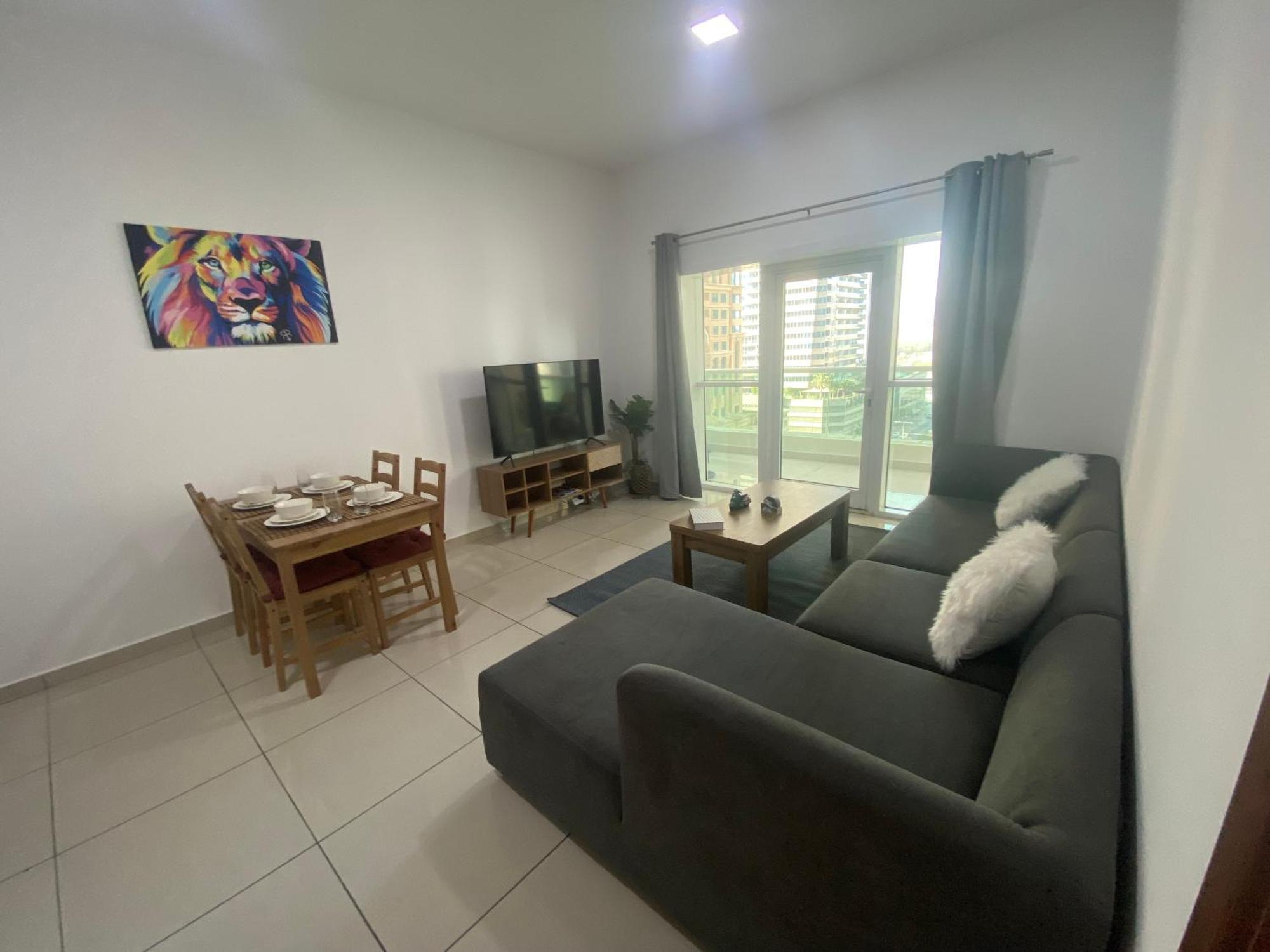 Lovely Marina Apartment