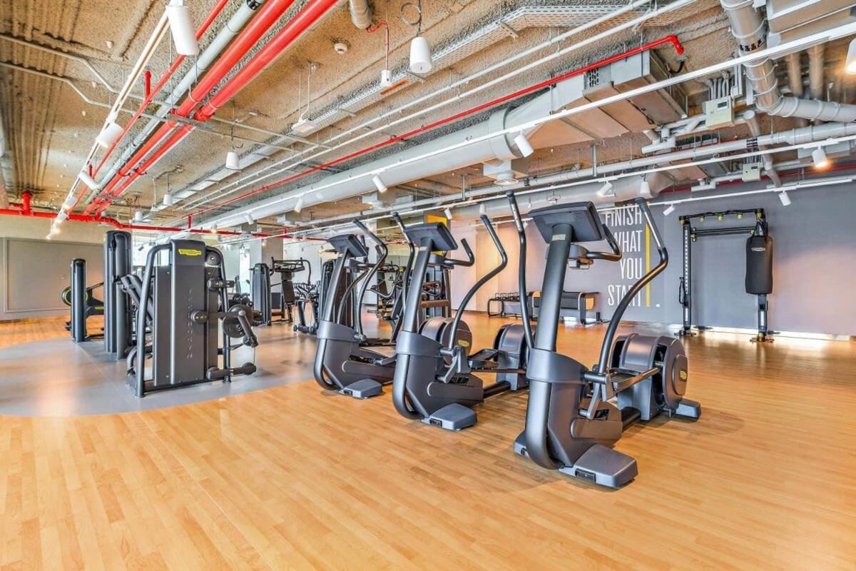 Silkhaus High Floor 1 Bdr In The Heart Of Downtown Apartment *