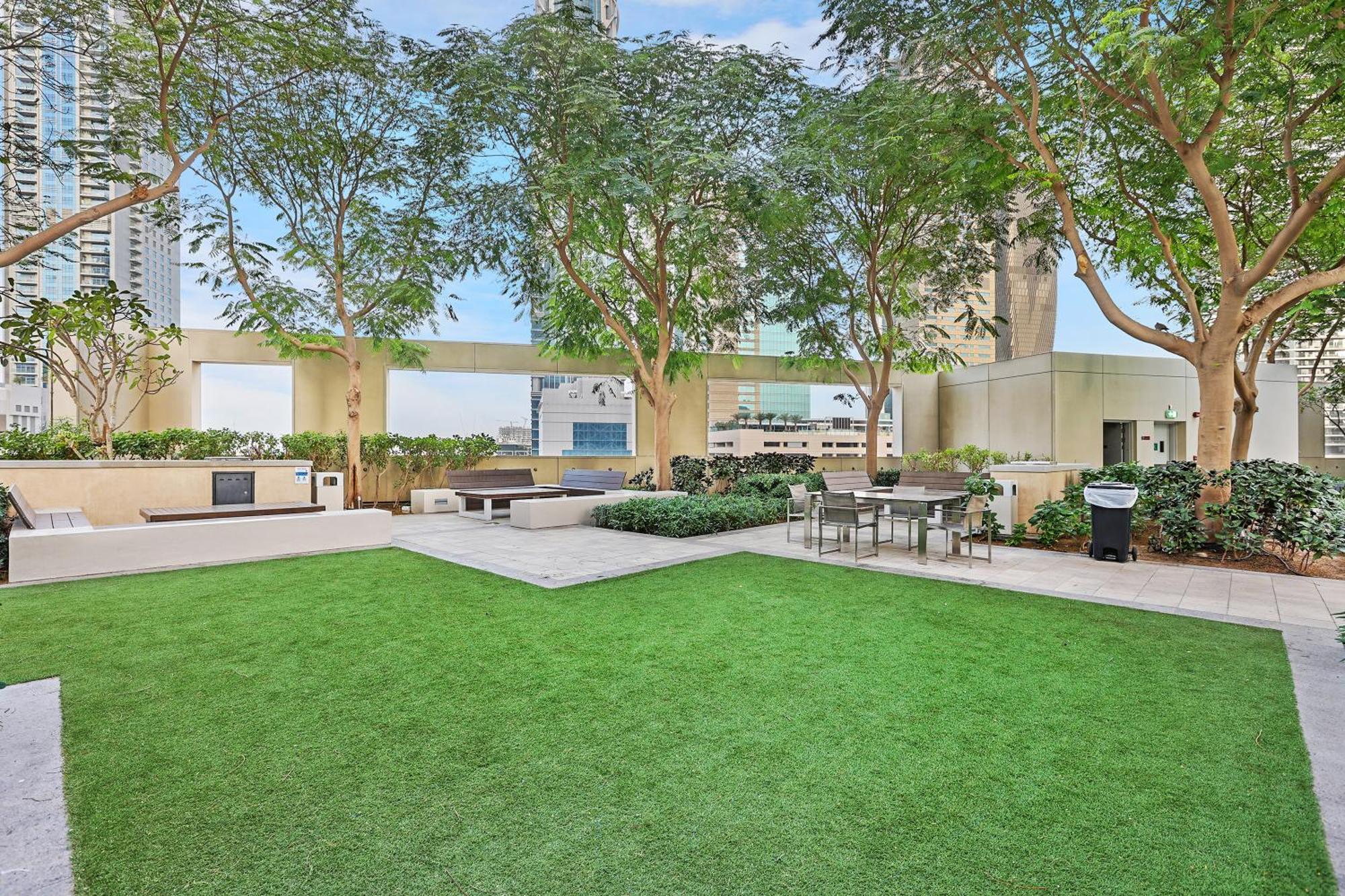 First Class 1B Stylish Downtown Retreat Apartment Dubai