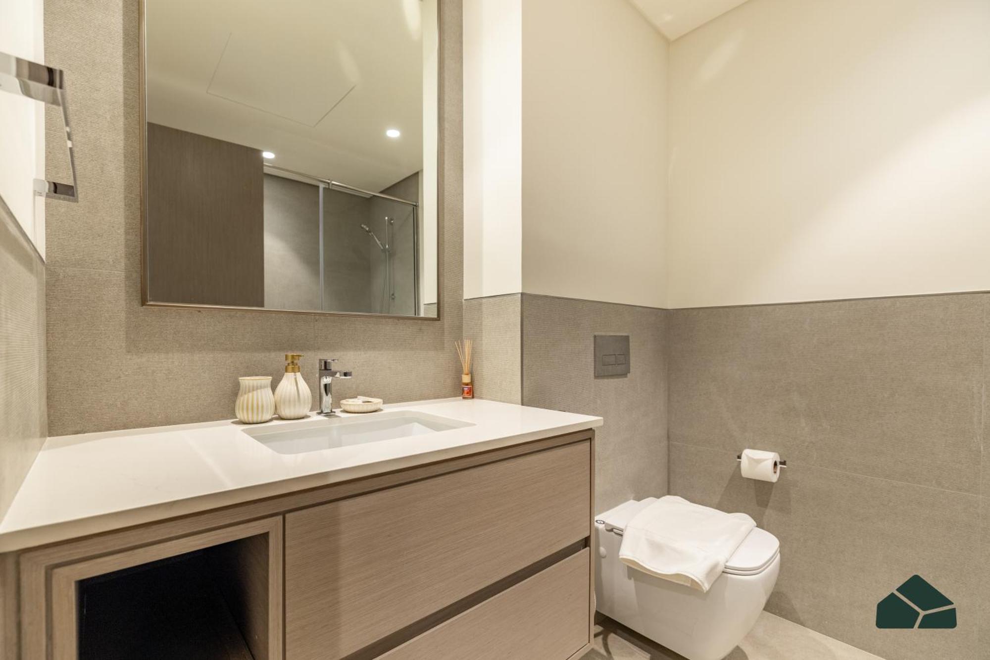Apartment Grande Tranquil 2br Next To Opera By Bms Dubai