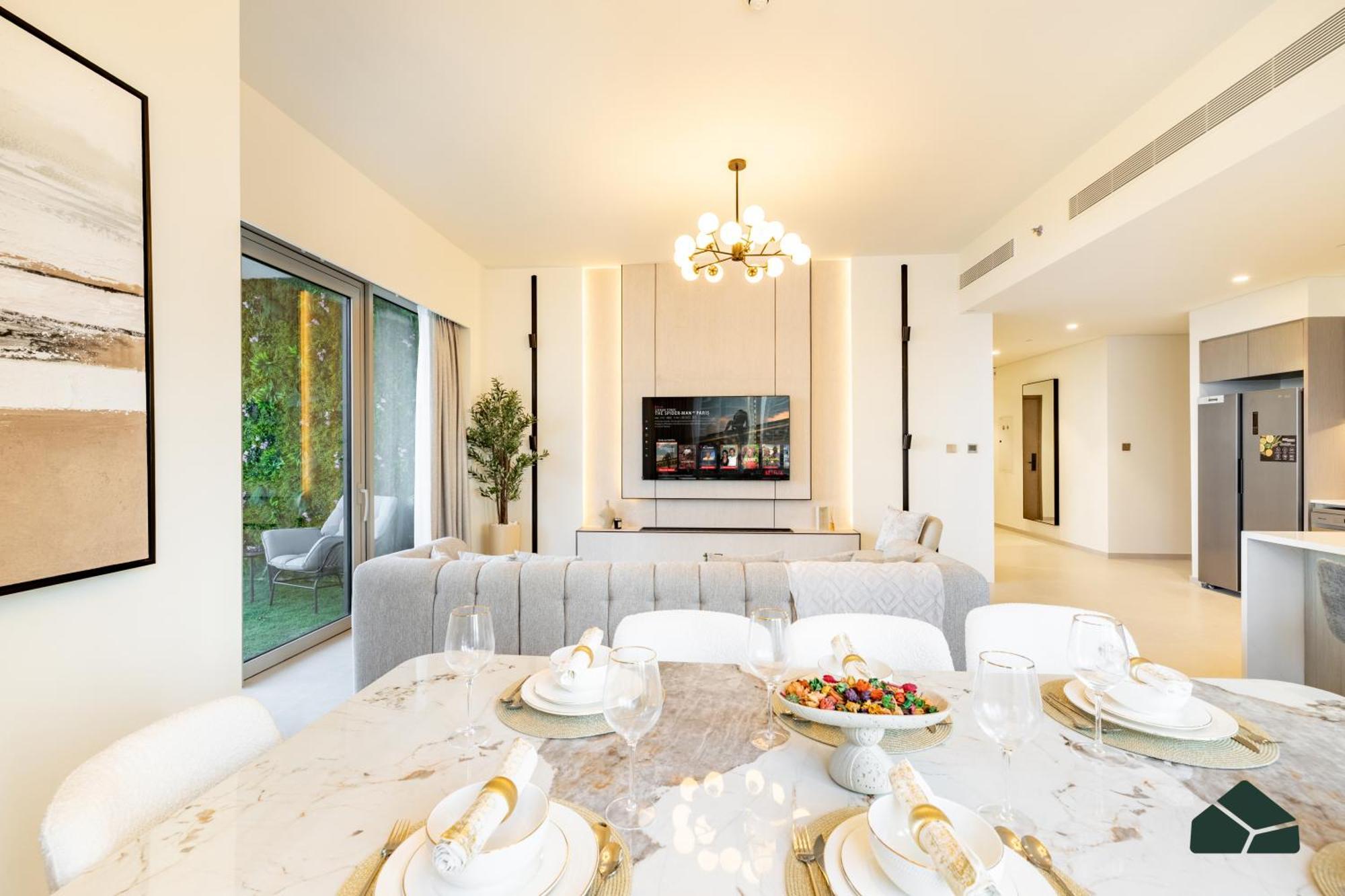 Grande Tranquil 2br Next To Opera By Bms * Dubai