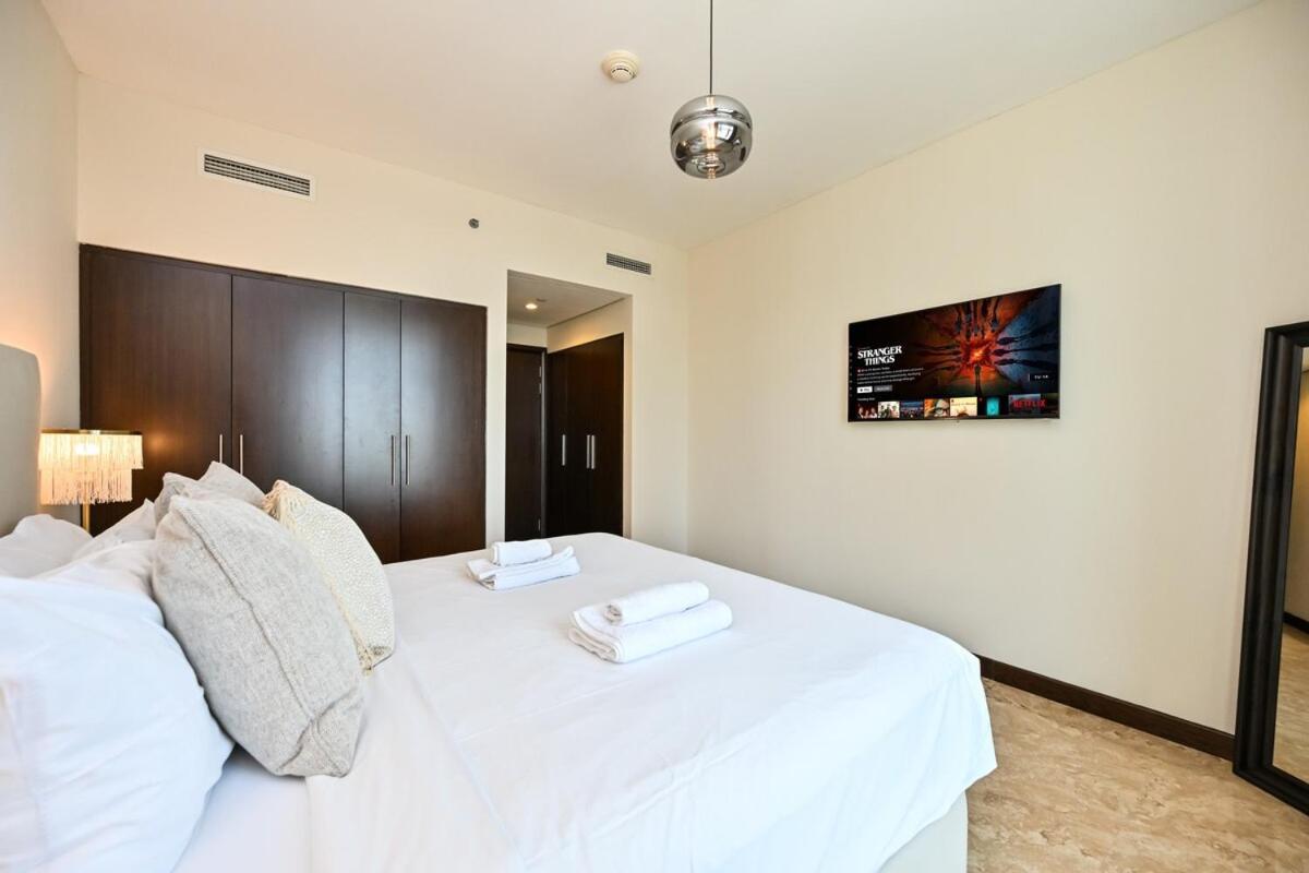 The Lofts East Unique 1br Boulevard Views Close To Mall Dubai