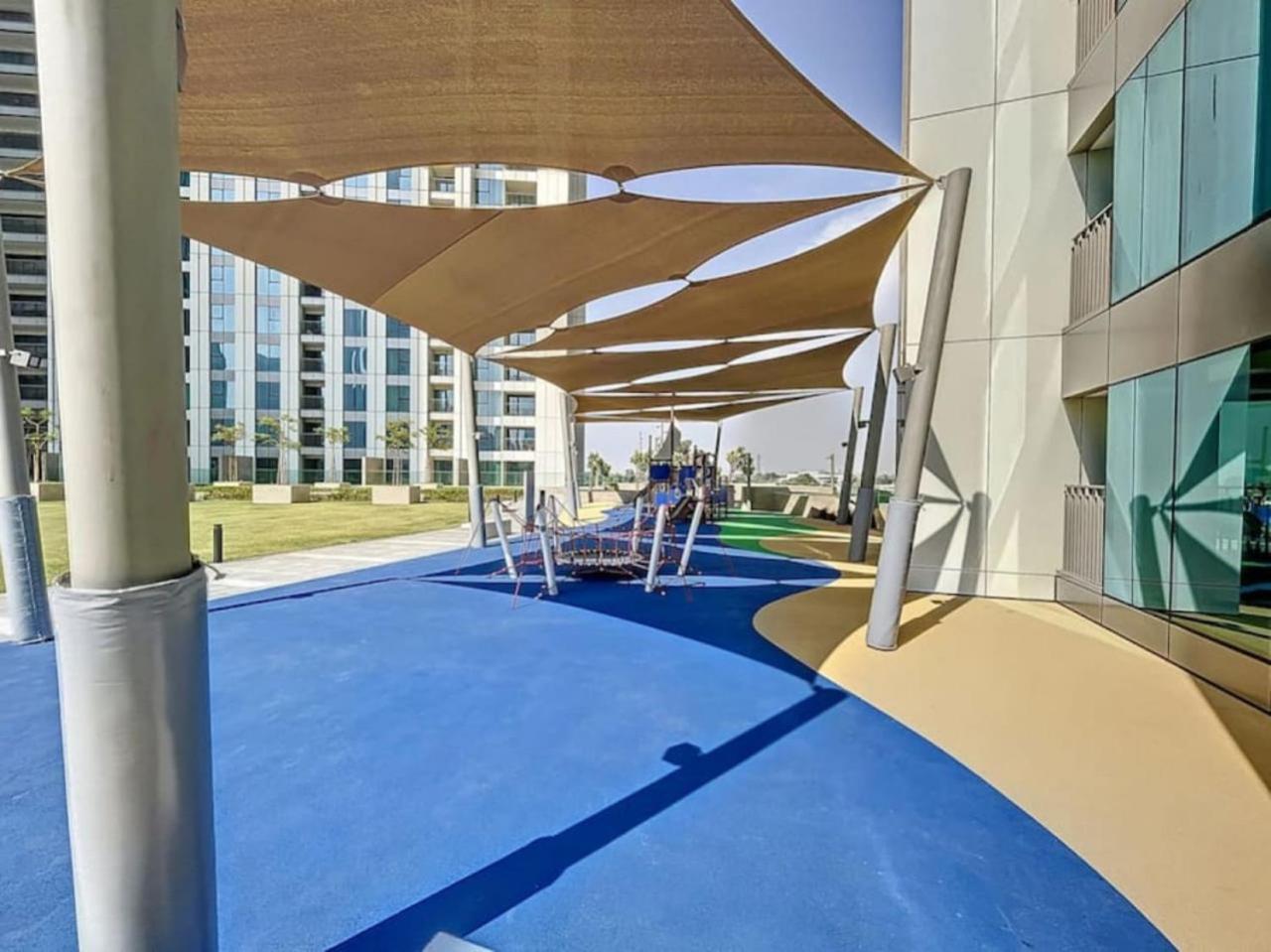 Downtown Views 3 - Chic One Bed With Views Dubai