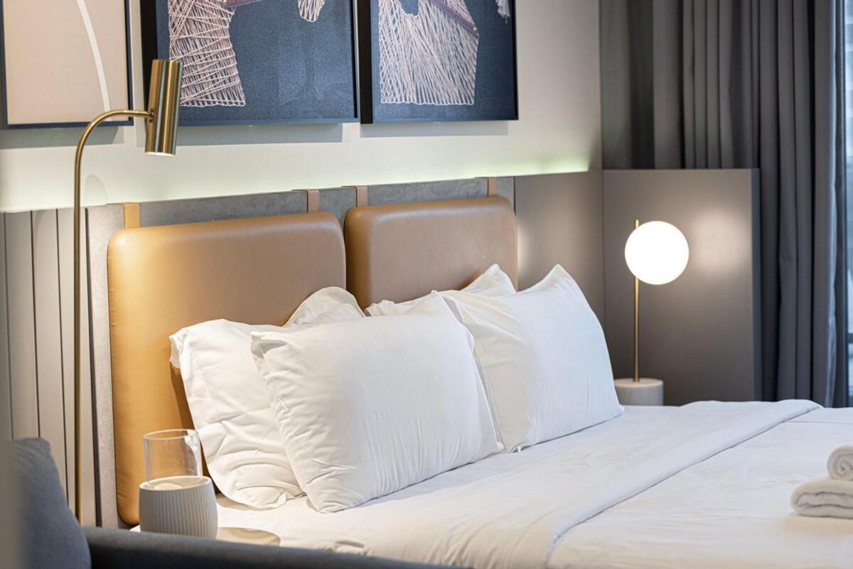 Cosy Studio, 7-min Walk Burj Khalifa And Mall * Dubai