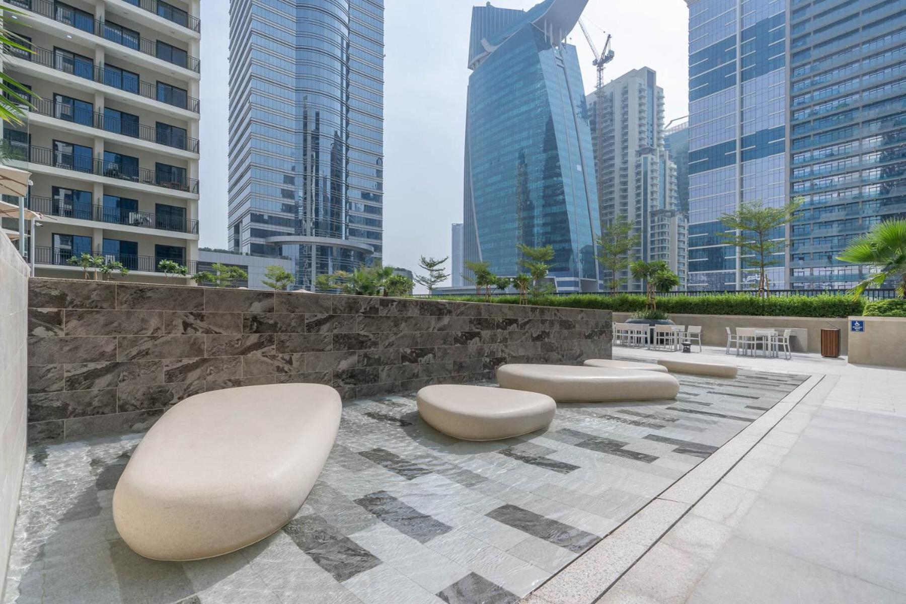Perfect Location-for Work Or Leisure Dubai