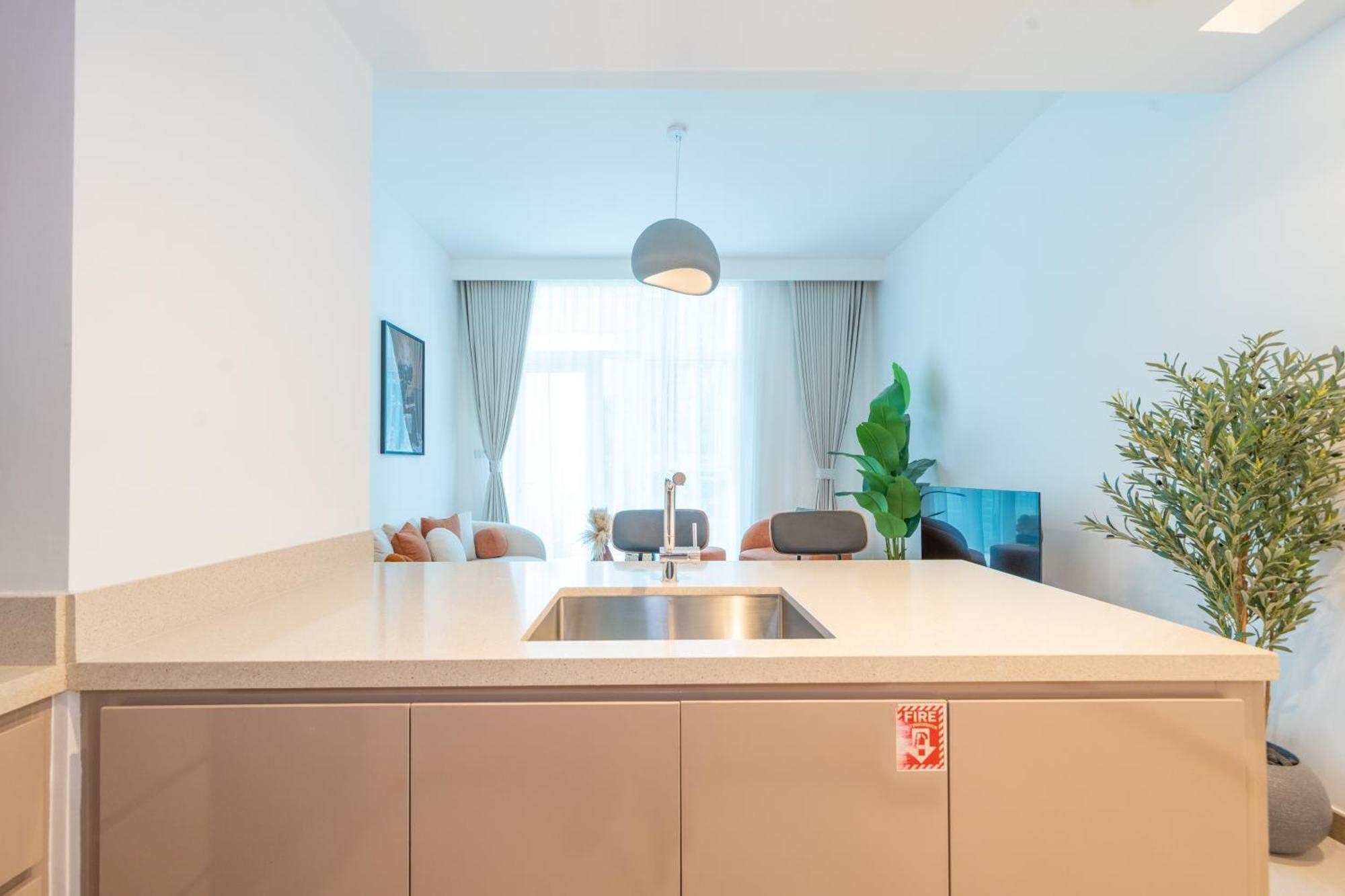 Sleek And Stylish 1-br Missoni Fully Furnished