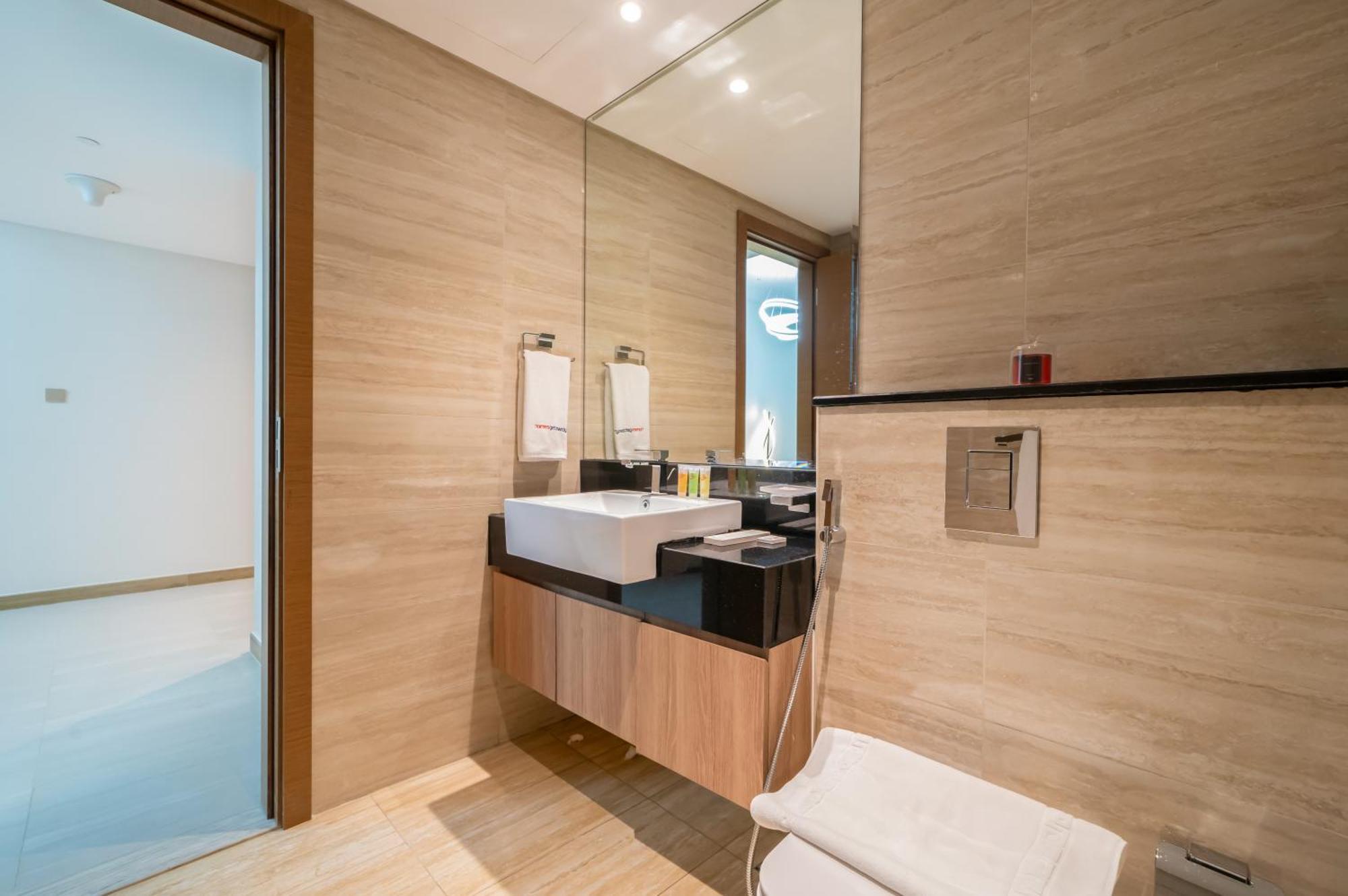Apartment Indulge In Luxury 1br Unit At Missoni Urban Oasis