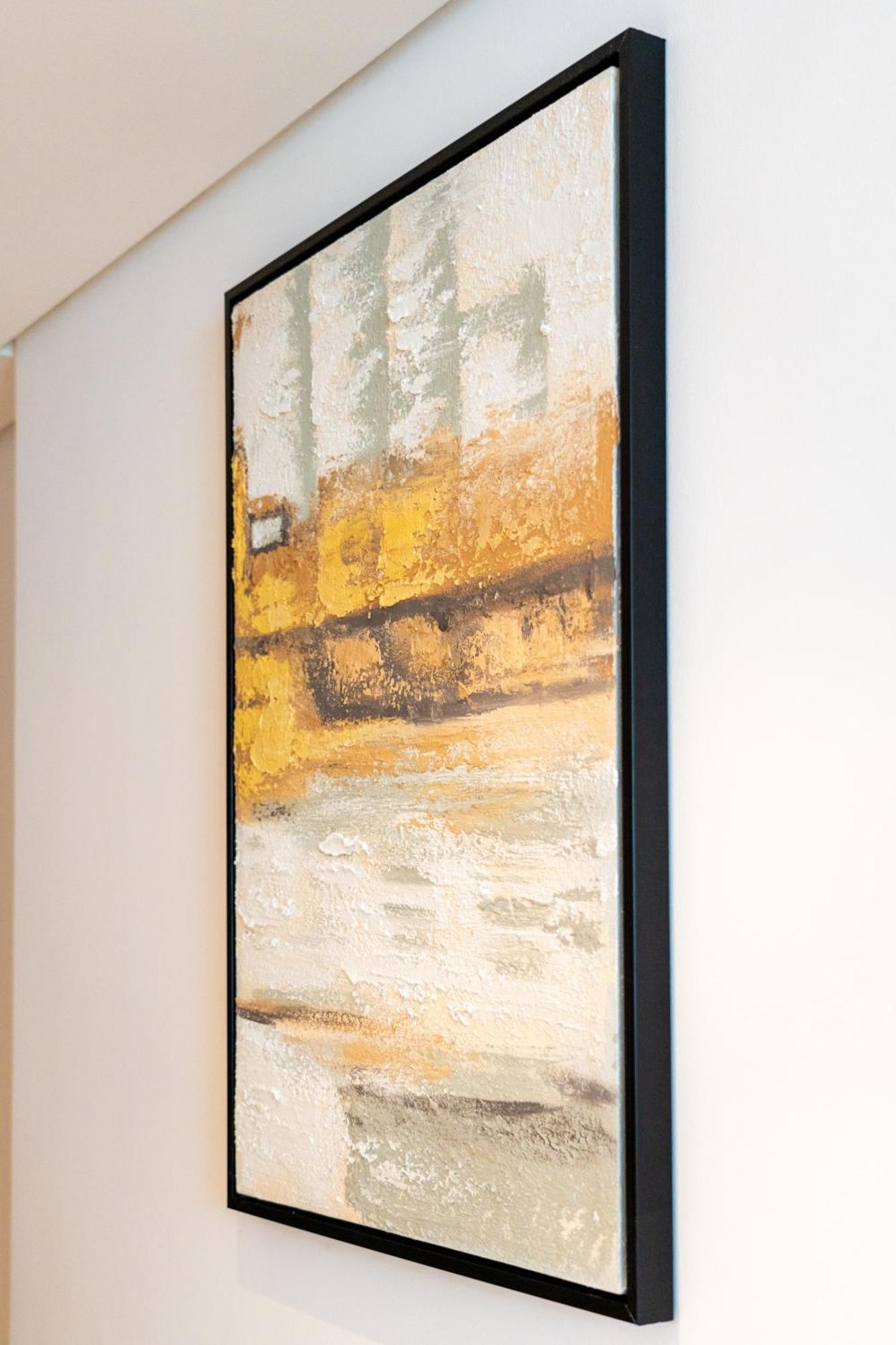 Luxurious New Studio! 2 Double Beds! Sleek Design & High-end Amenities In Downtown Apartment Dubai