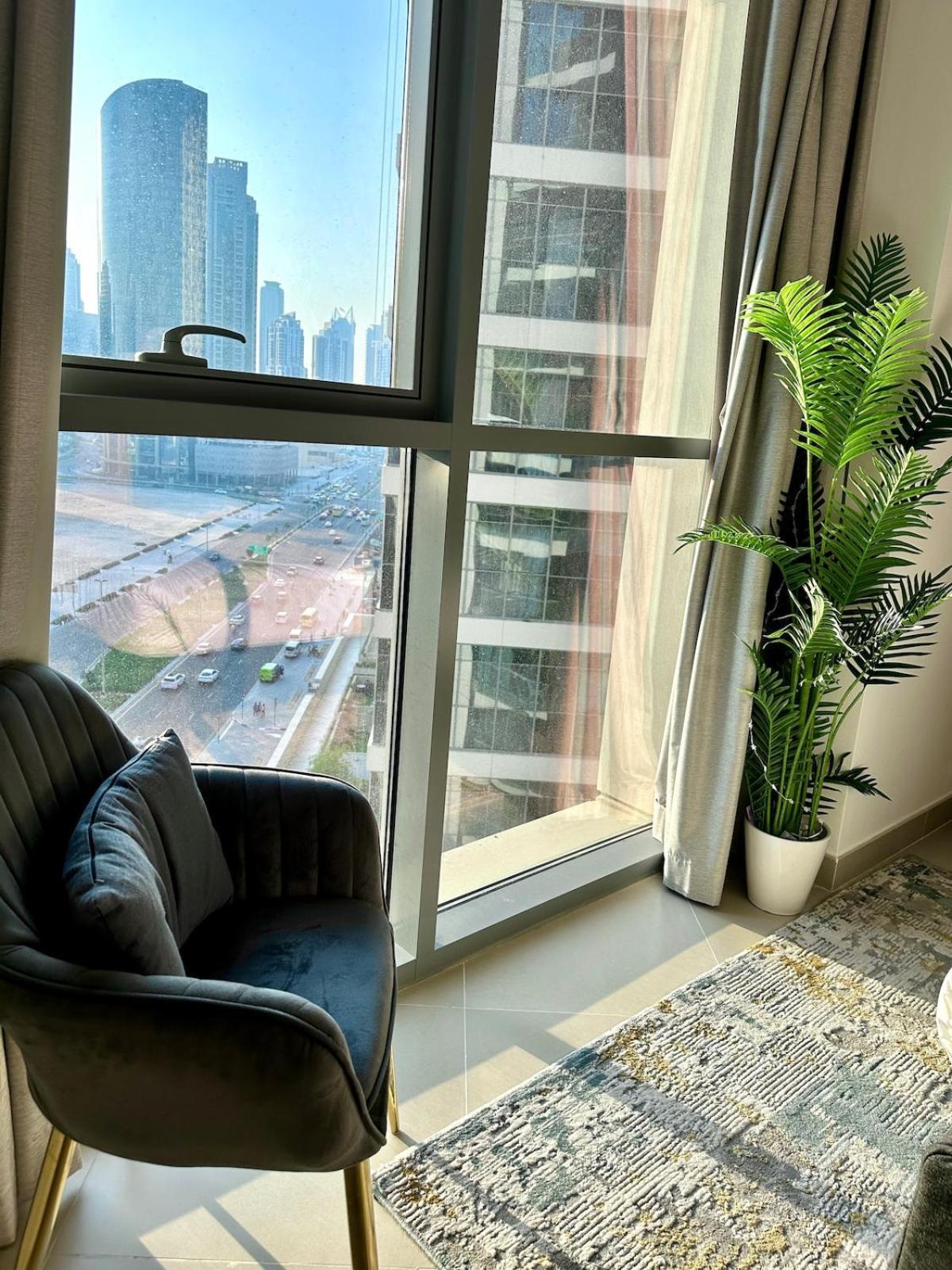 Dreamy 1 Bed With Burj Khalifa Views! Dubai