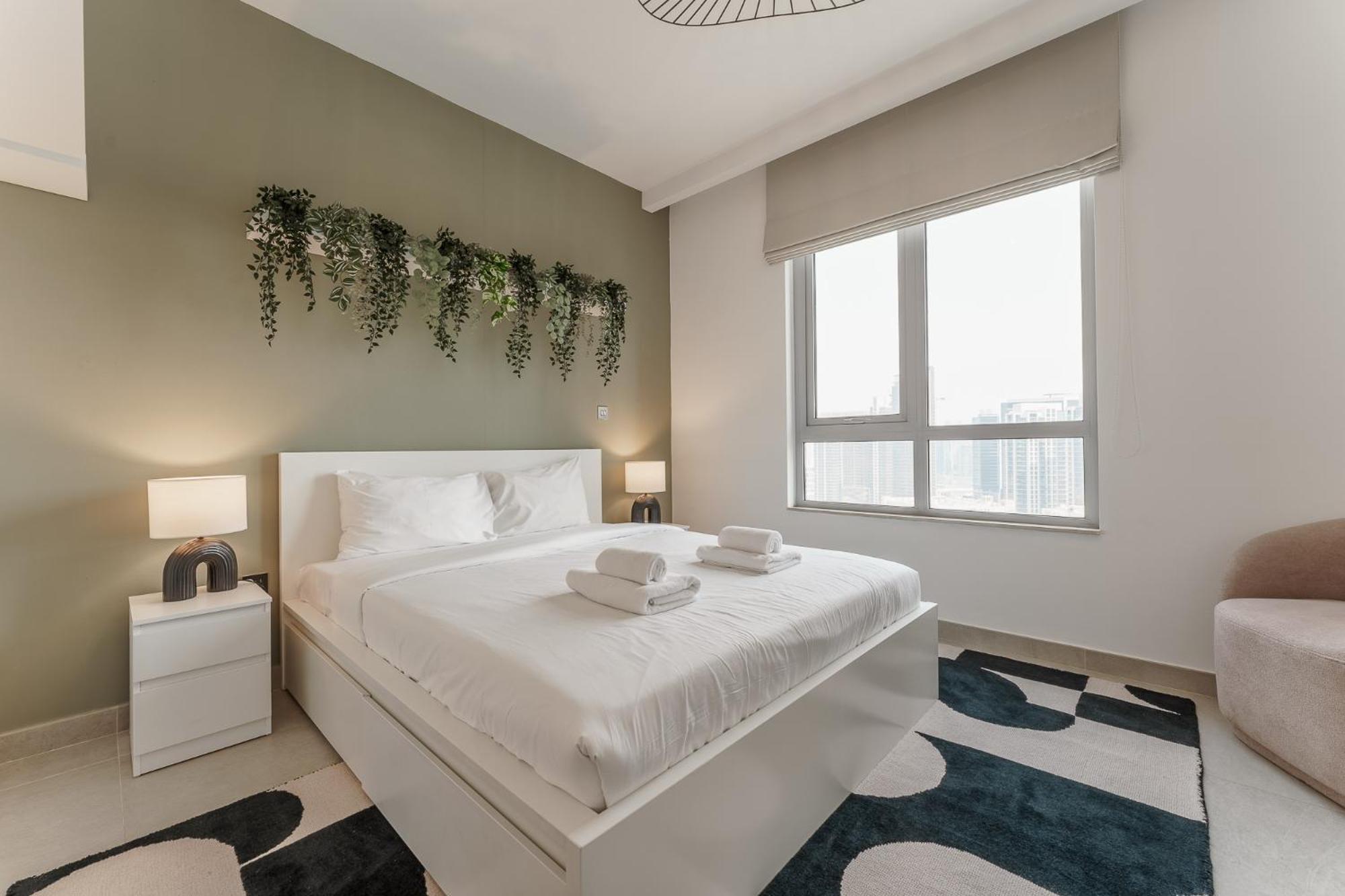 Apartment Prime Downtown 2br Retreat Dubai