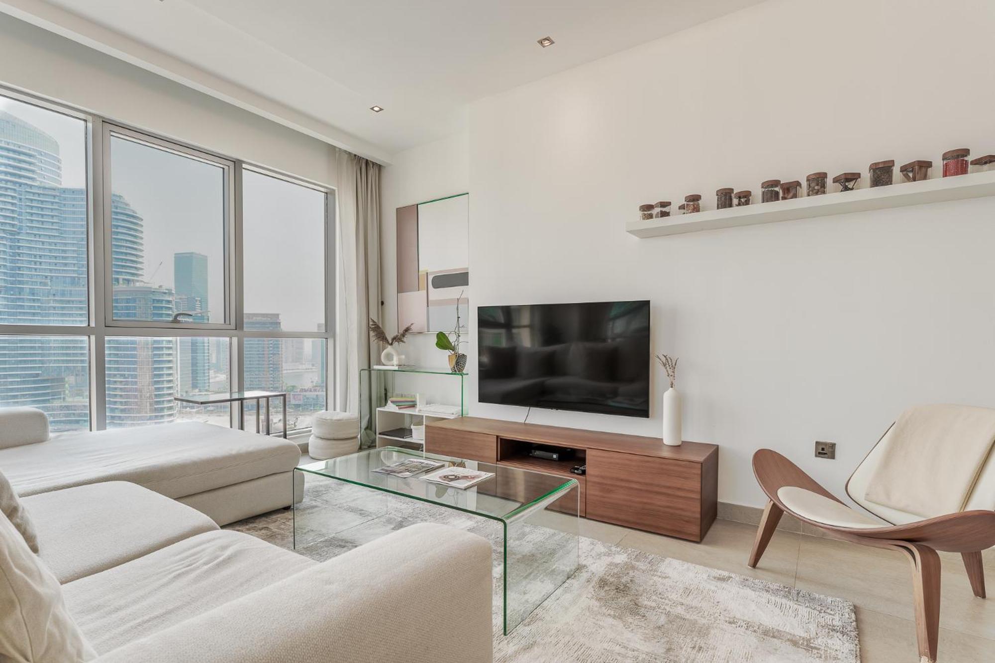 Apartment Prime Downtown 2br Retreat Dubai