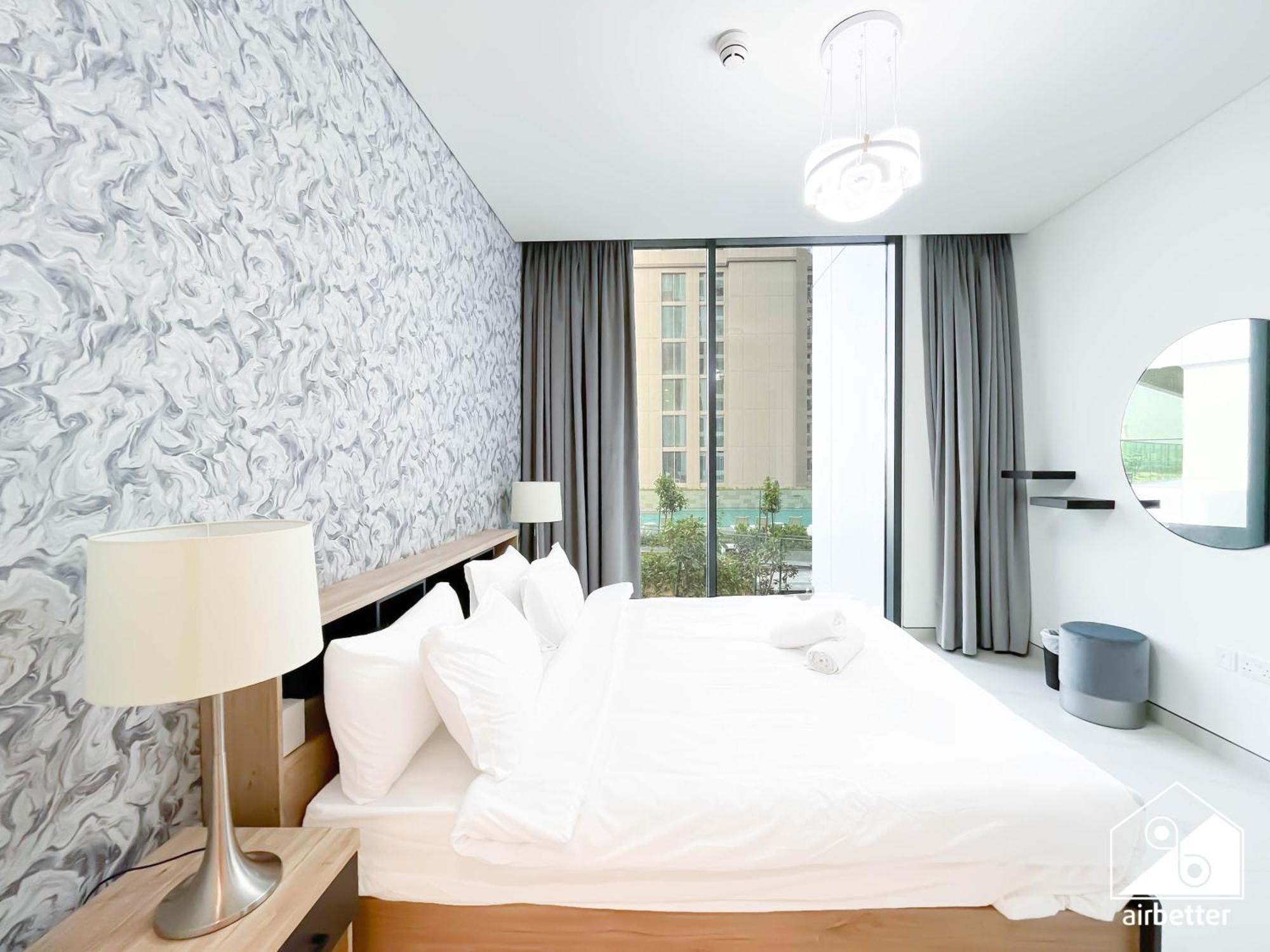 Modern 2b With Pool Acess Sobha Creek * Dubai