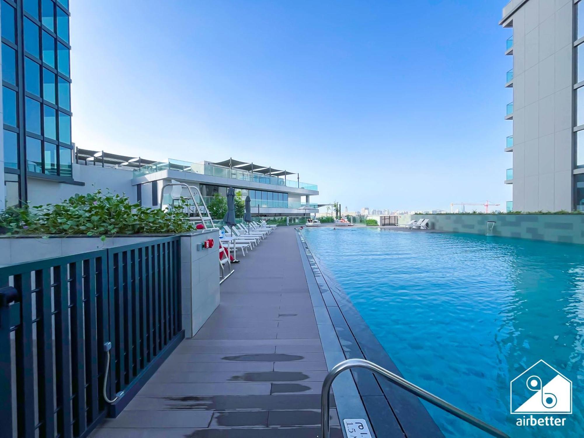Modern 2b With Pool Acess Sobha Creek Apartment Dubai