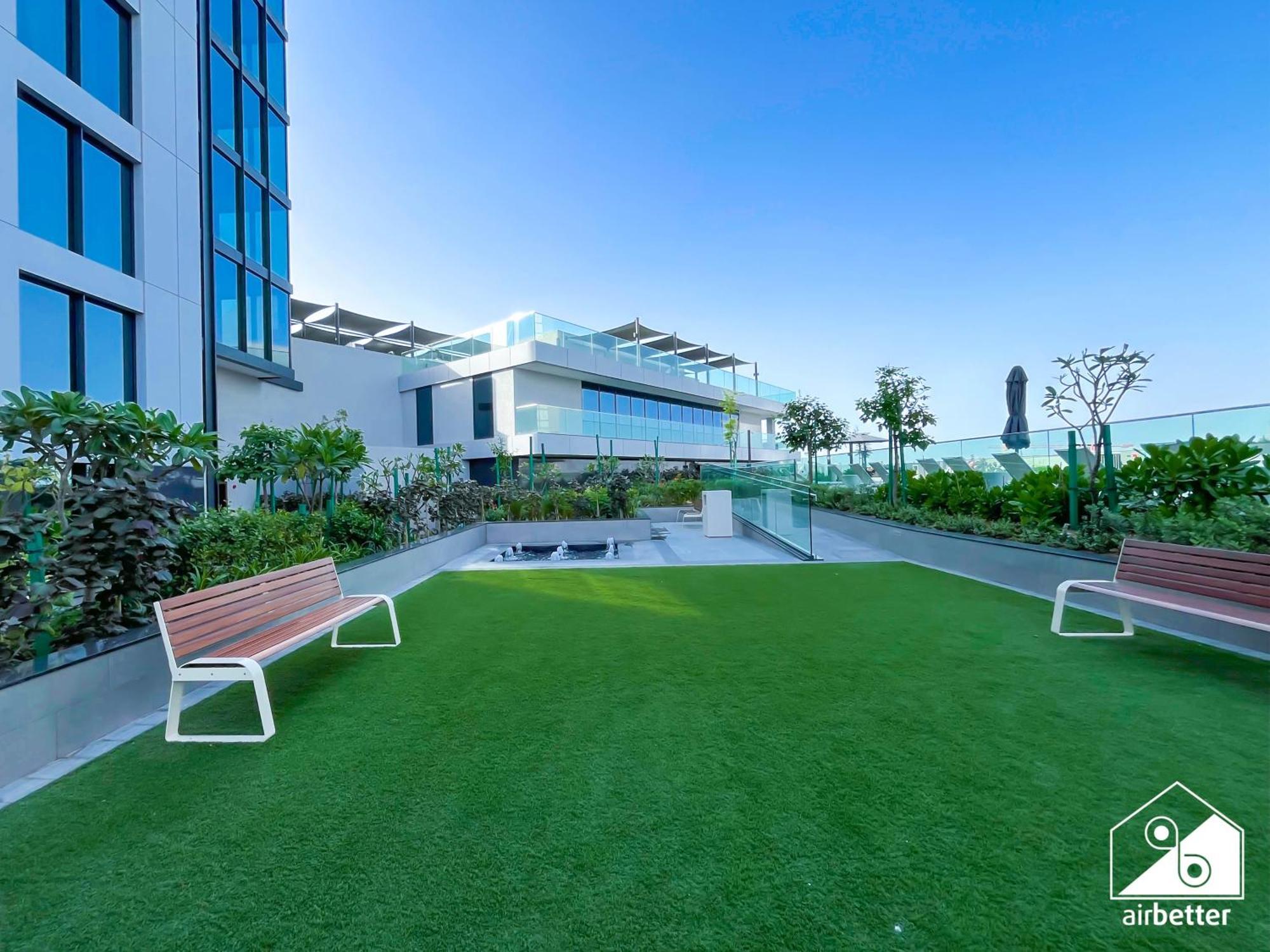 Modern 2b With Pool Acess Sobha Creek * Dubai