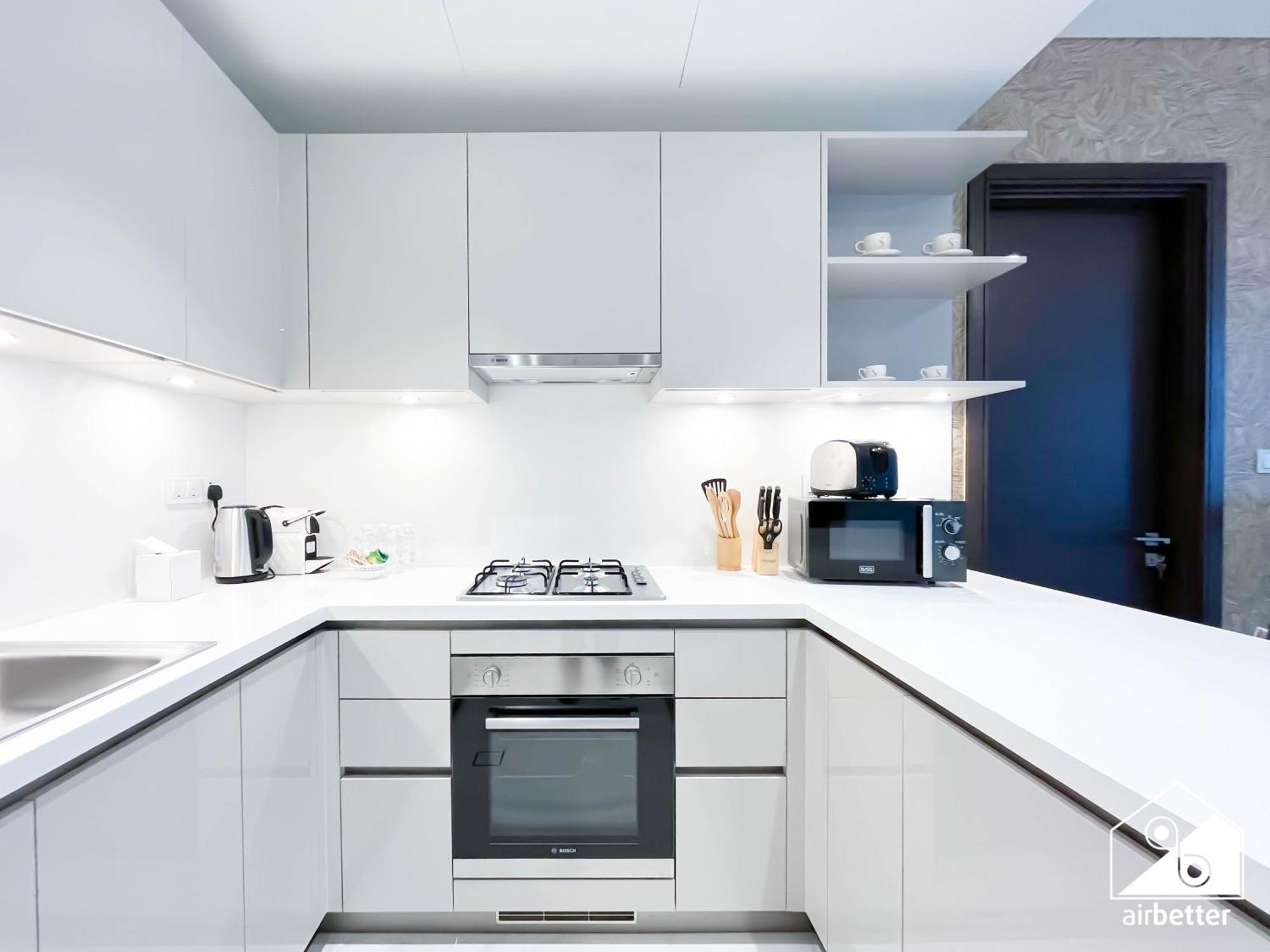 Modern 2b With Pool Acess Sobha Creek Dubai