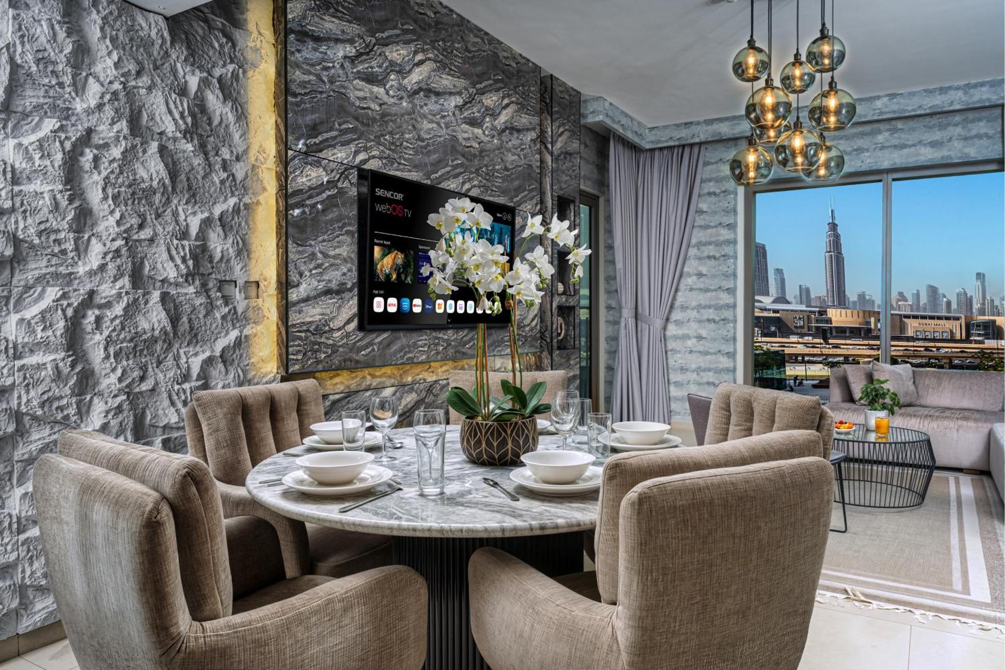 Apartment Mall Connection - Burj Views - Turf Balcony *
