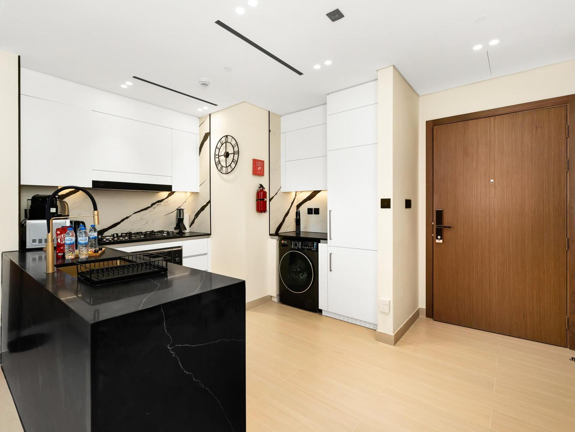 Apartment Exclusive 1bd With Burj View & Private Jacuzzi Dubai