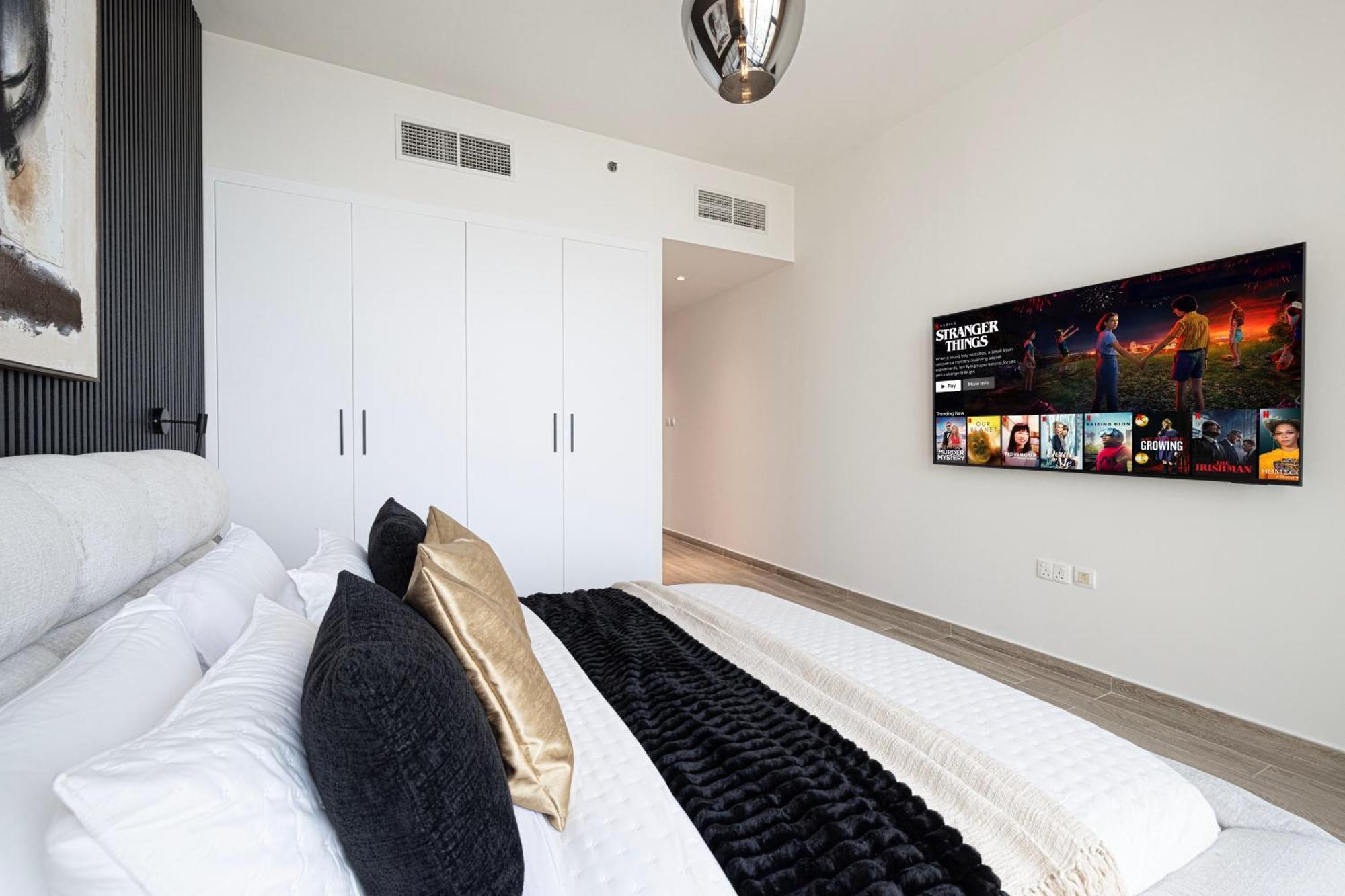 5 Star Amenities 10 Mins Downtown Kite * Dubai
