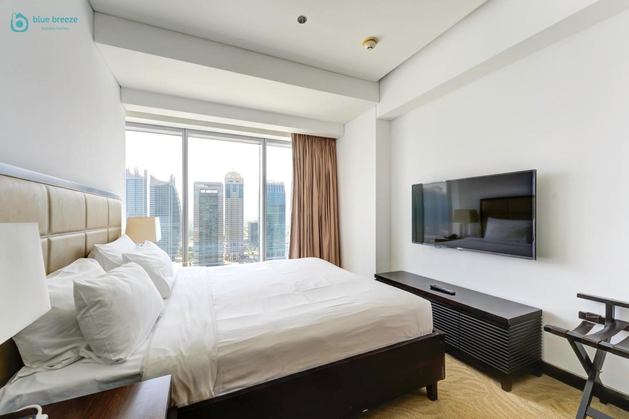 Blue Breeze - The Address Marina Mall Dubai
