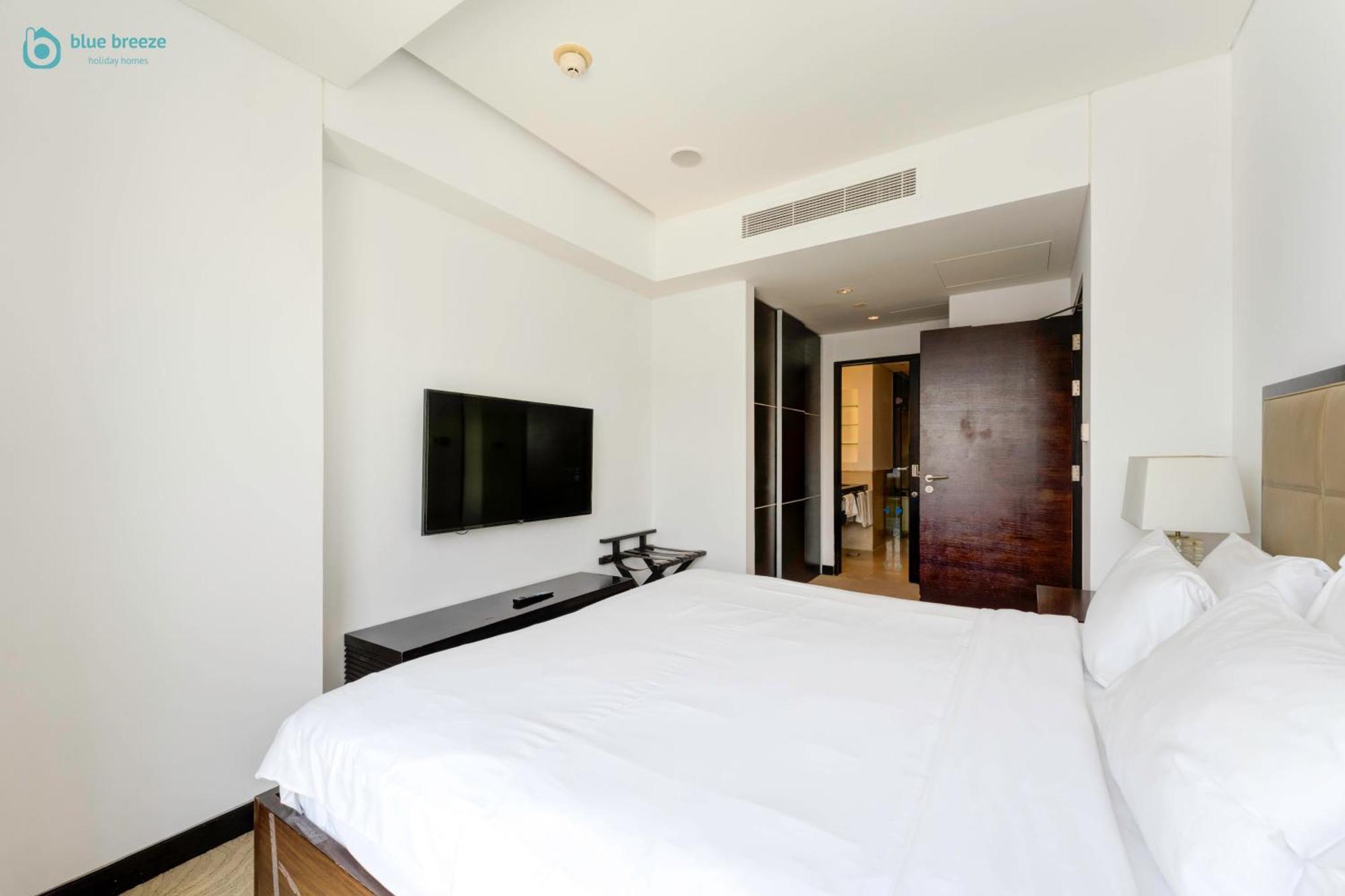 Blue Breeze - The Address Marina Mall Apartment *
