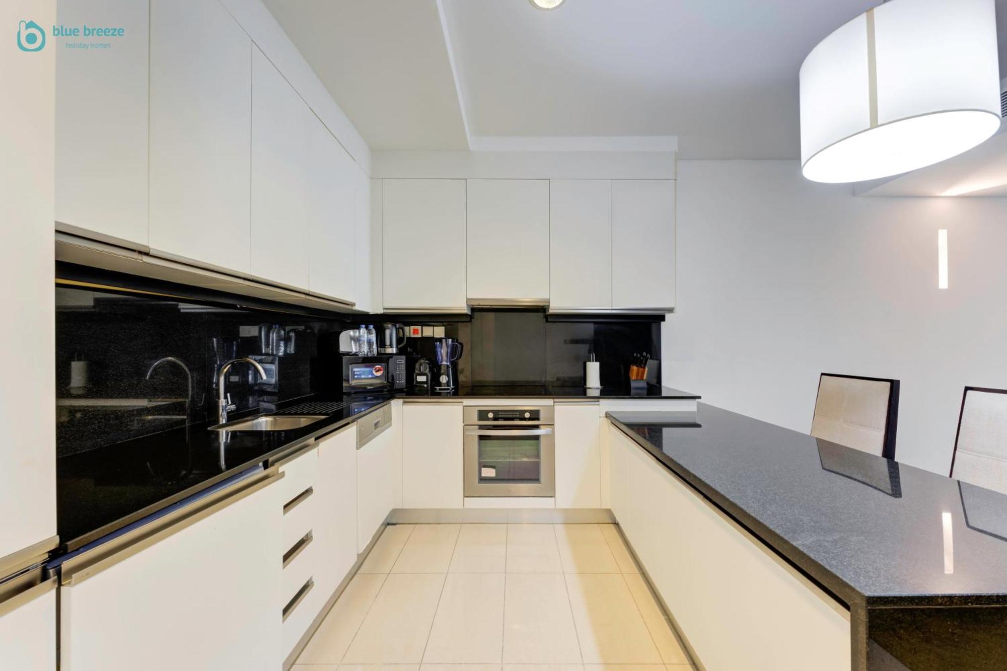 Blue Breeze - The Address Marina Mall Apartment *