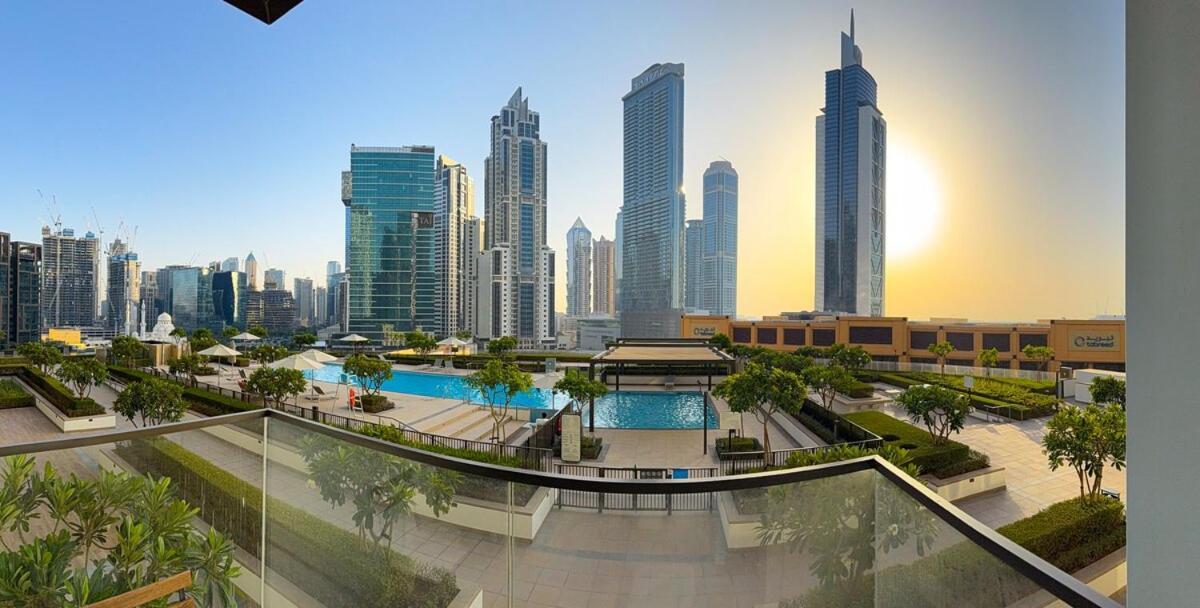Apartment Tick - Burj Crown Luxury 2br W Balcony & Pool View