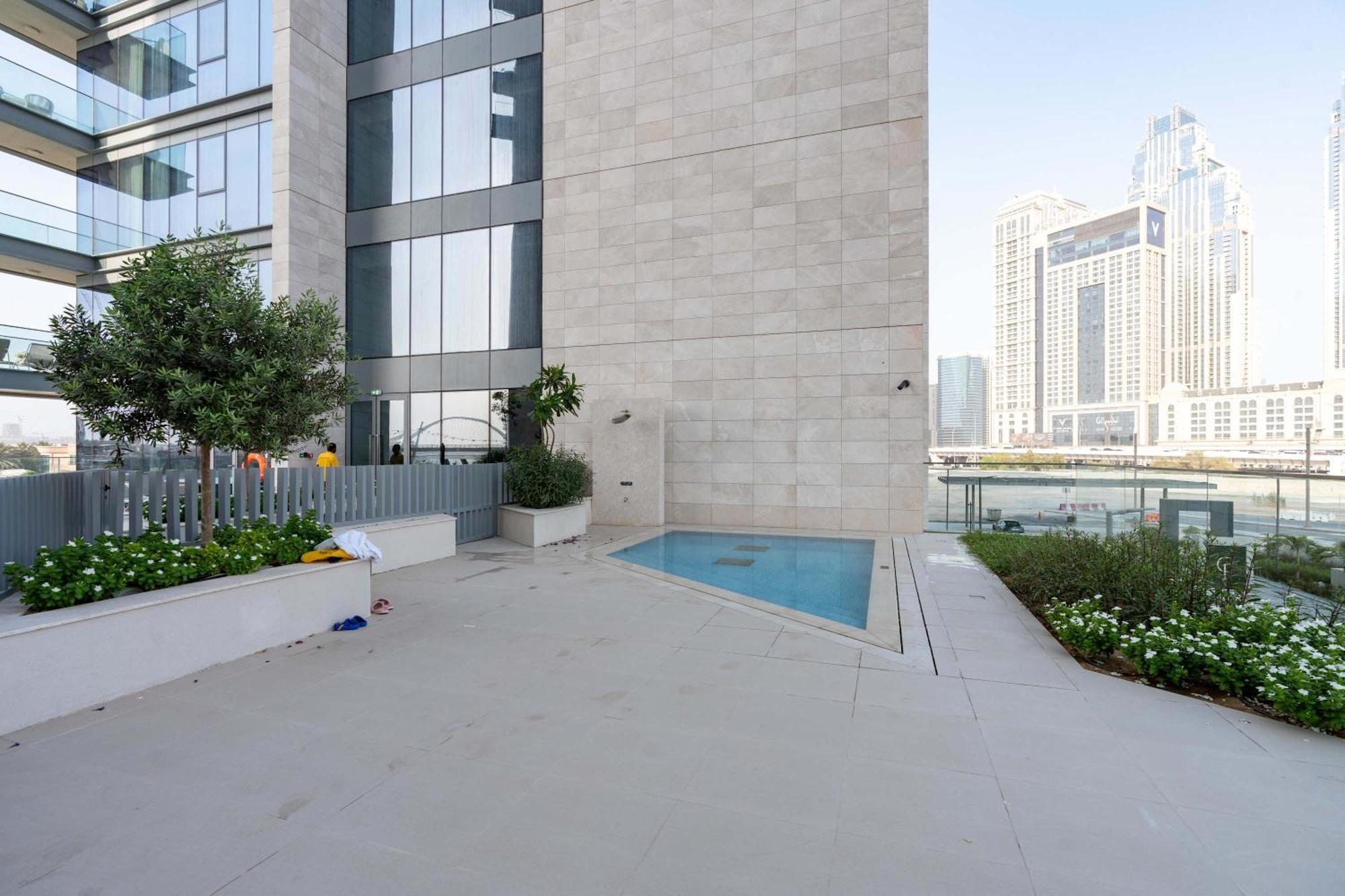 Luxury 2br And Study Water View In Al Wasl Dubai