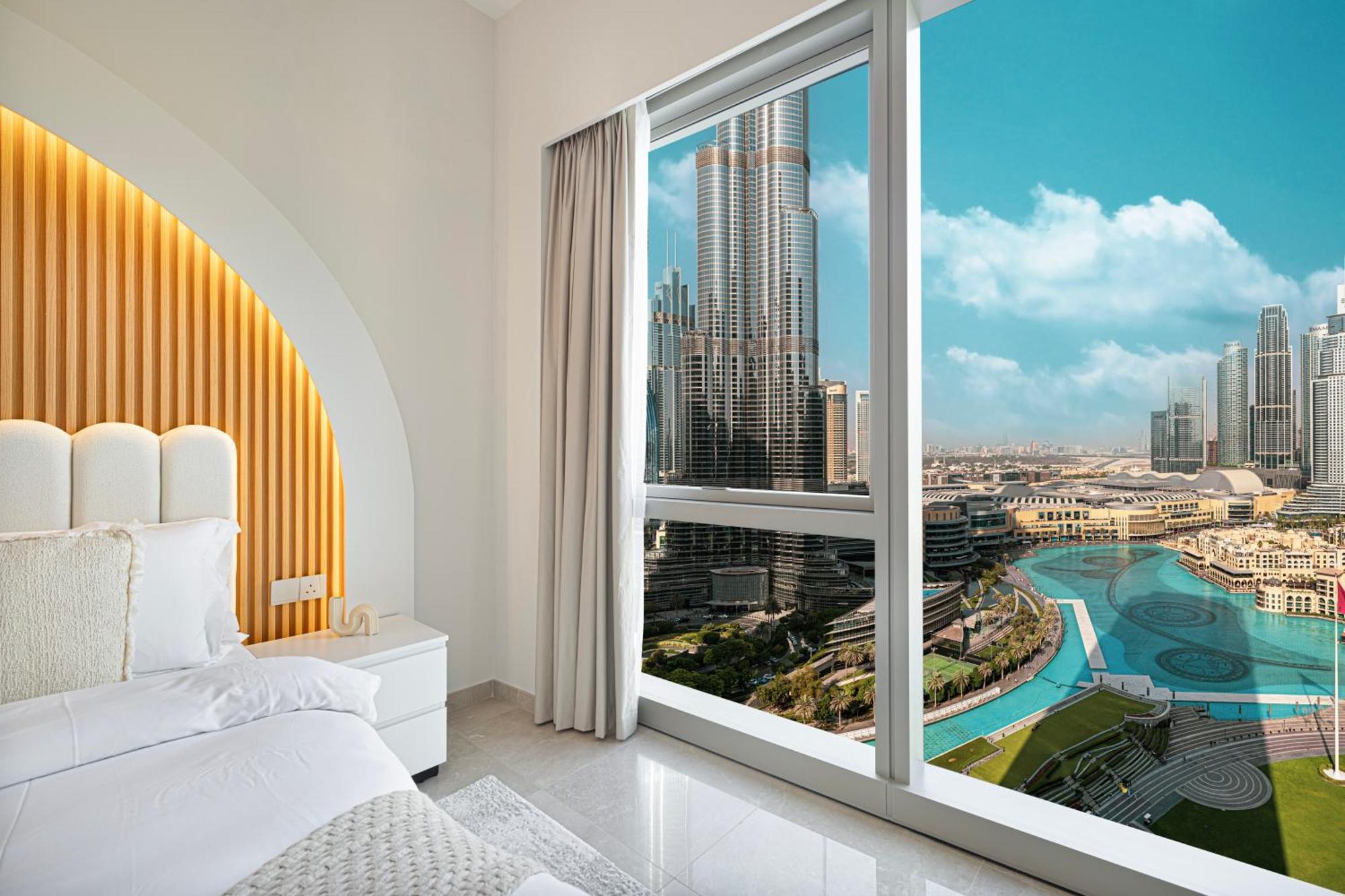Apartment 2br Burj & Fountain View 5 Mins To Mall *