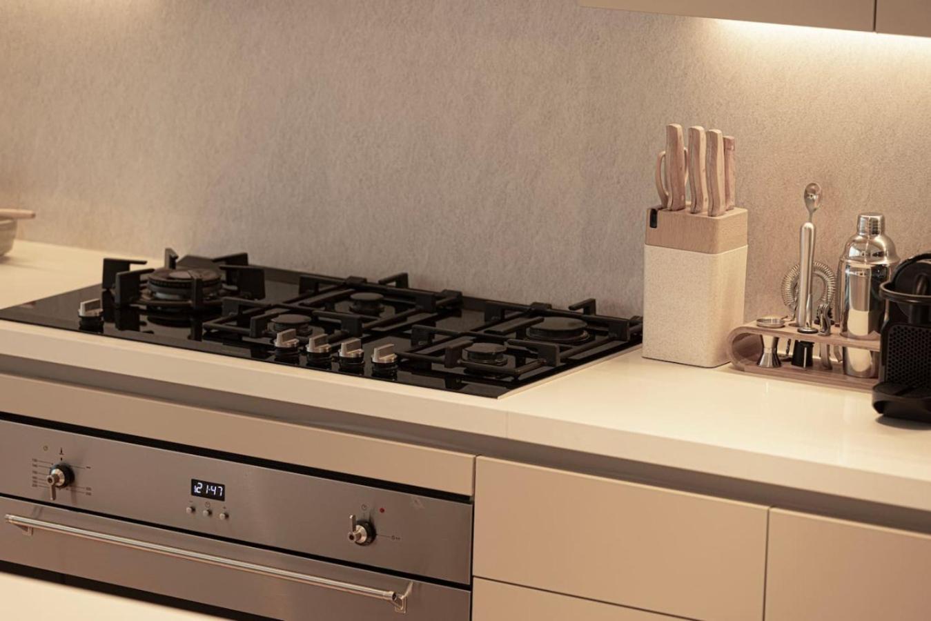 Apartment Seraya 2 - 4bdr - Including Amenities And Concierge Dubai