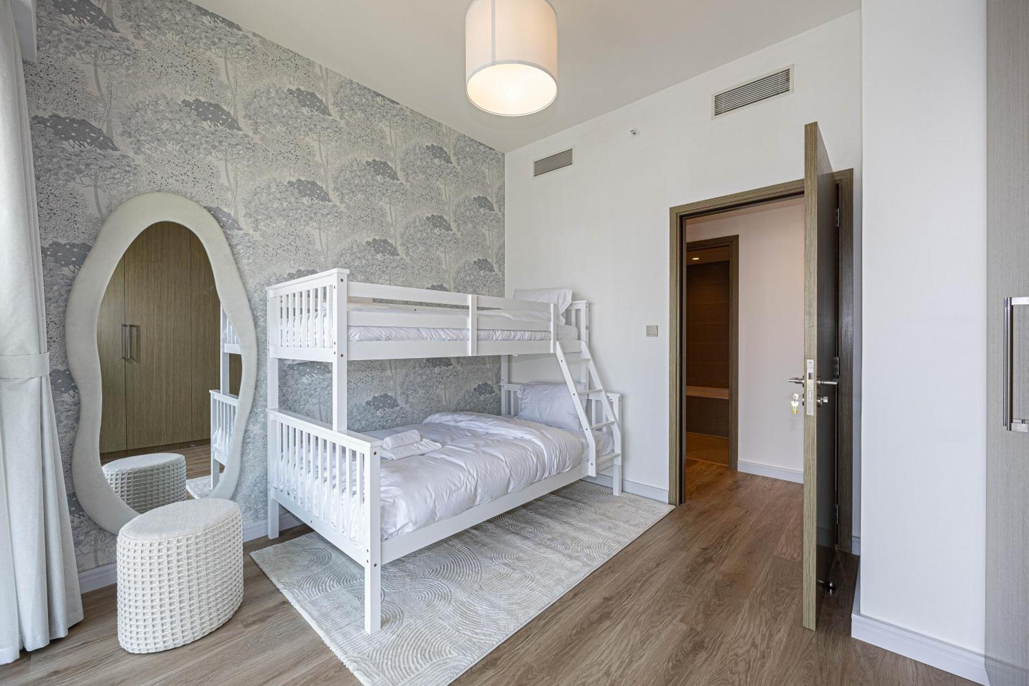 Luxury 2br Prime Downtown 5 Min Walk To Burj Khalifa And Mall Dubai